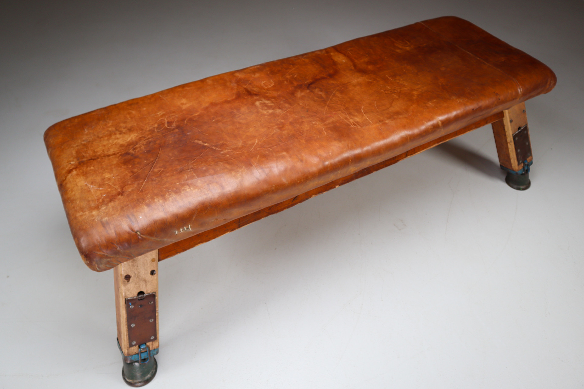 Mid century modern Patinated Leather Gym Bench or Table, circa 1950s Mid-20th century