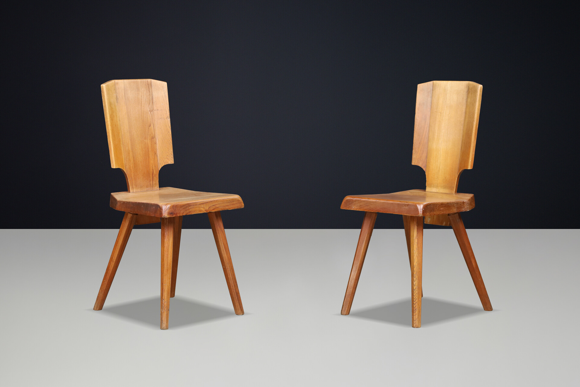 Mid century modern Pierre Chapo S28 Dining Chairs in Patinated Solid Elm, France 1972 Mid-20th century