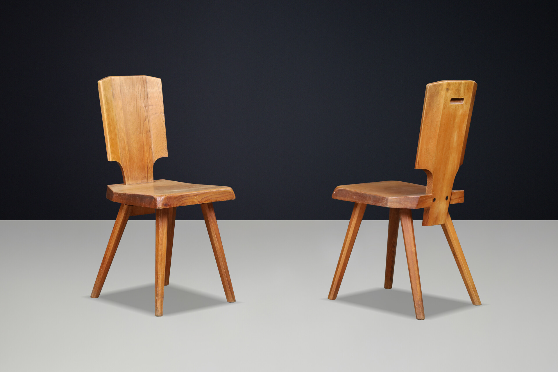 Mid century modern Pierre Chapo S28 Dining Chairs in Patinated Solid Elm, France 1972 Mid-20th century