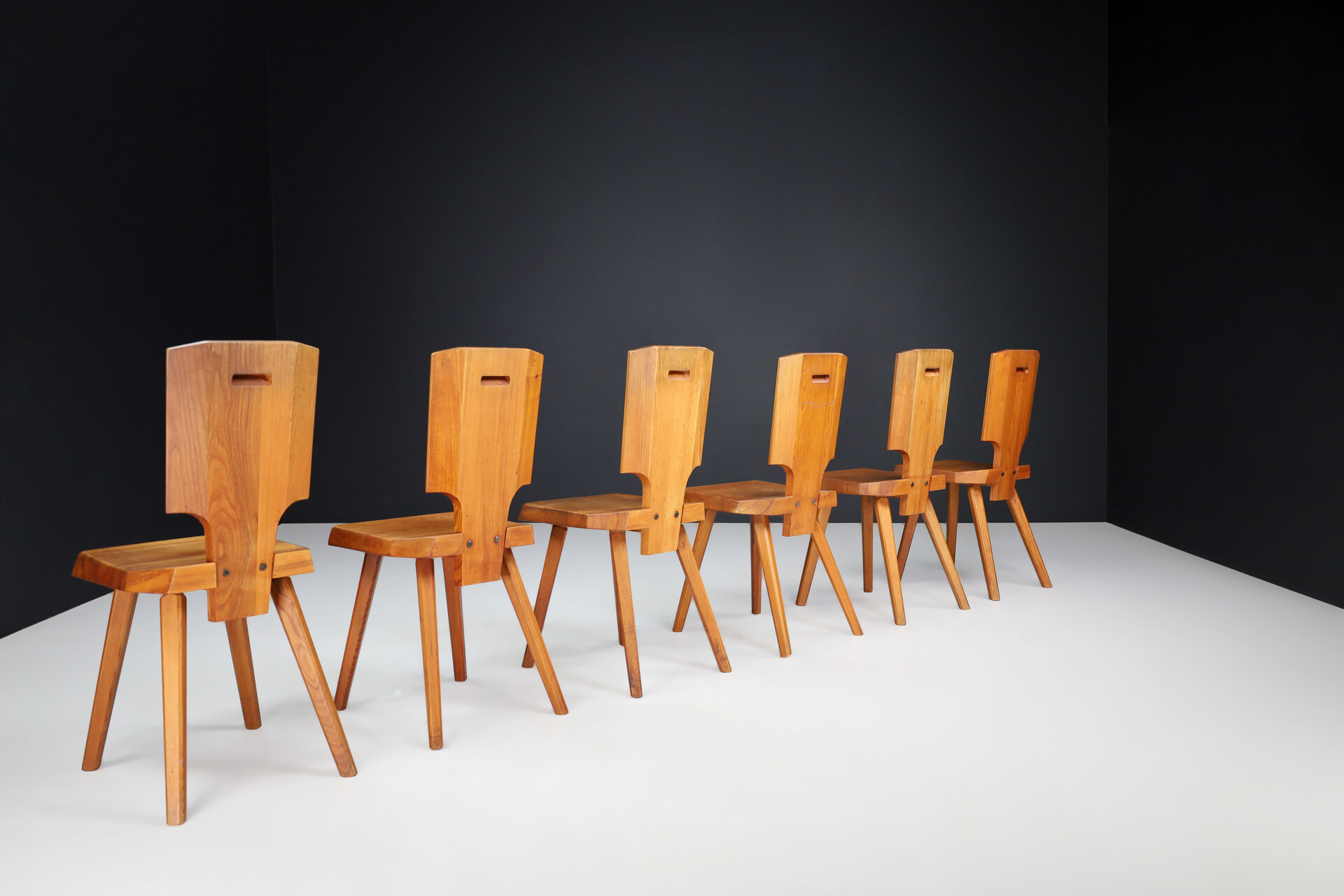 Mid century modern Pierre Chapo 'S28' Dining Chairs in Solid Elm, France, 1972 Mid-20th century