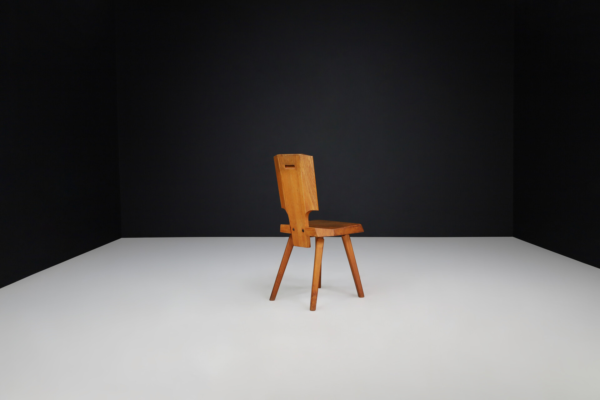 Mid century modern Pierre Chapo 'S28' Dining Chairs in Solid Elm, France, 1972 Mid-20th century