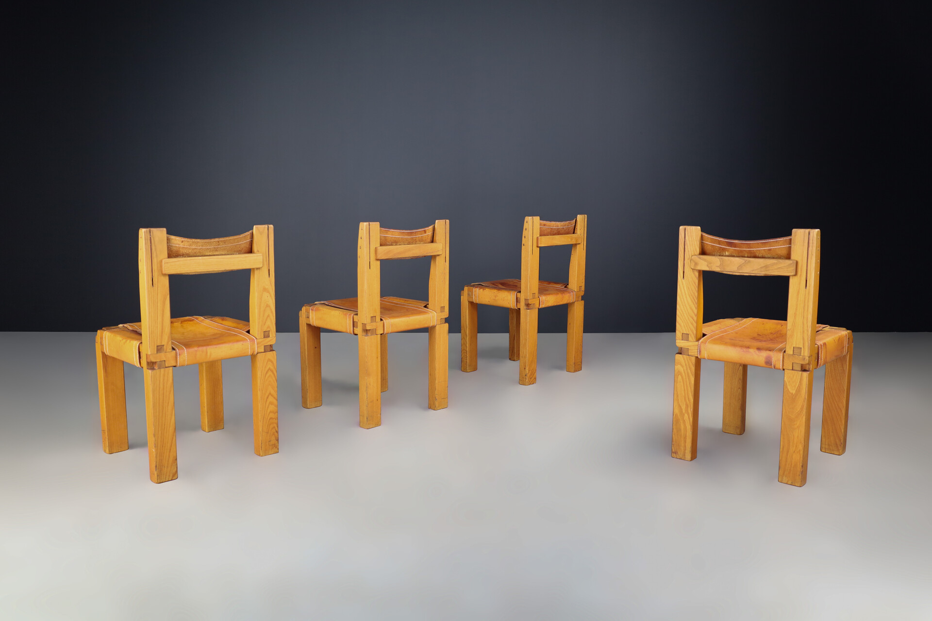 Mid century modern Pierre Chapo Set of Four 'S11' Chairs in Cognac Leather and Elm, France 1960s Mid-20th century