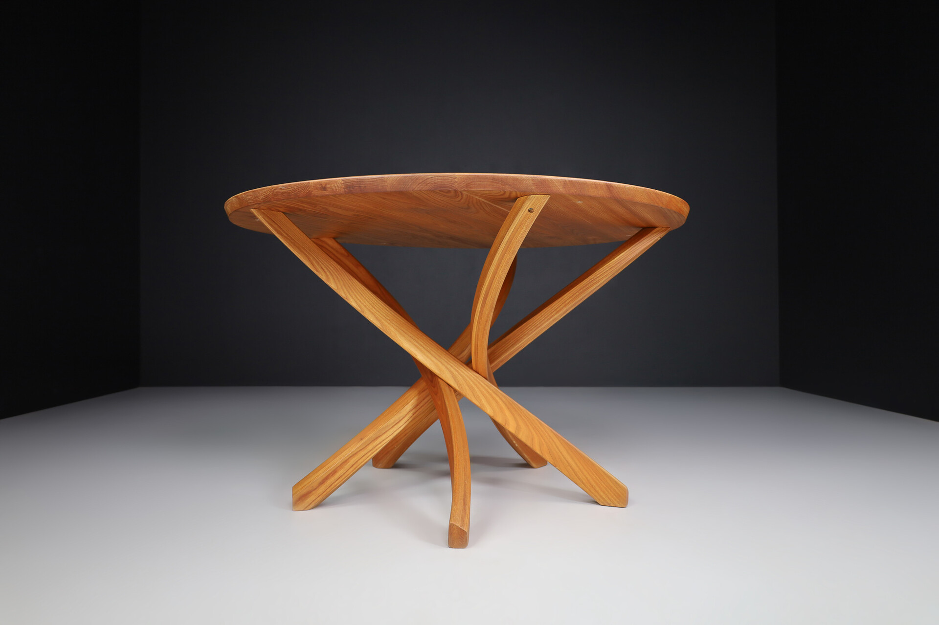 Mid century modern Pierre Chapo Style centre or dining table In Elm, France 1970s Mid-20th century