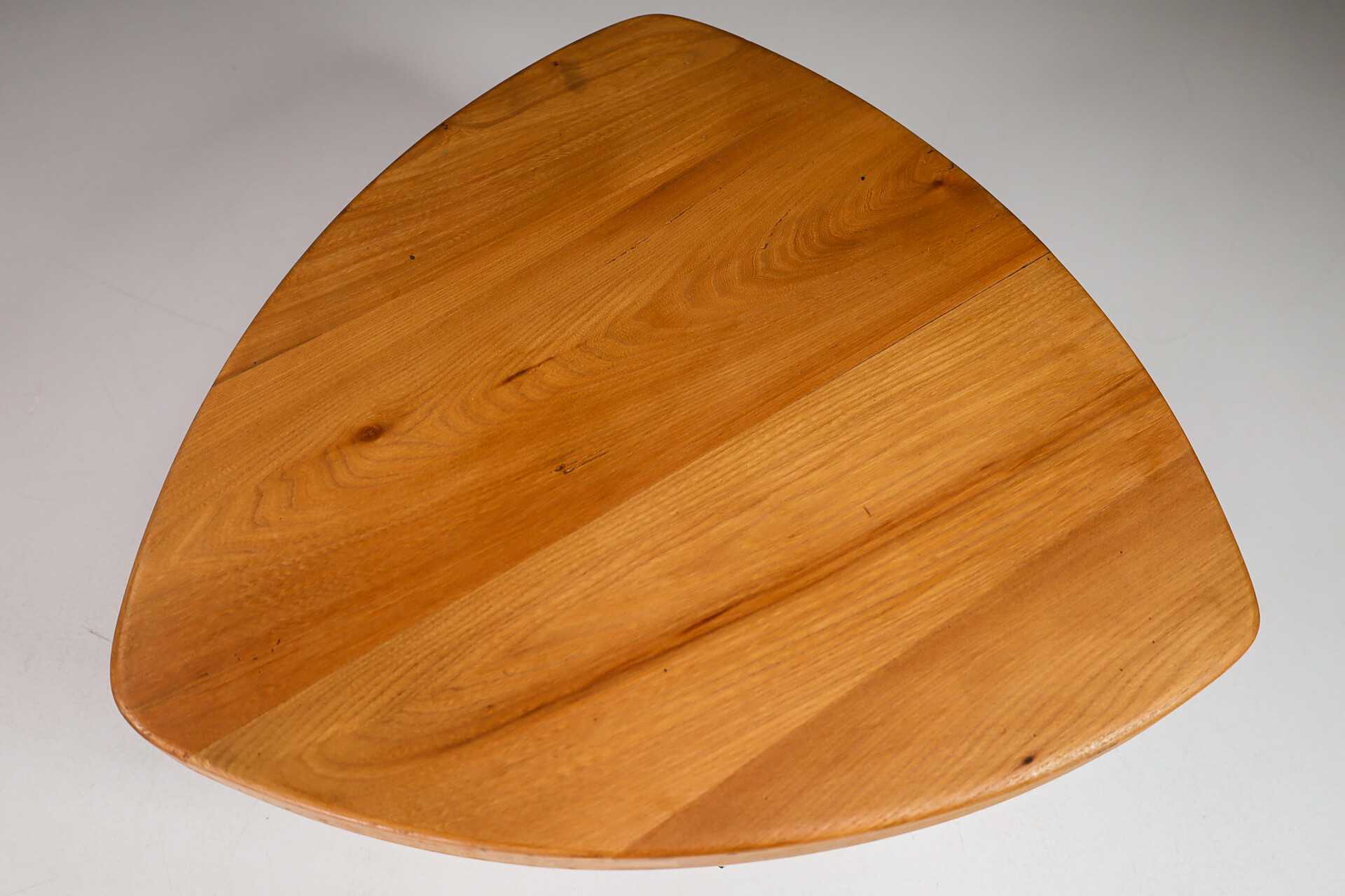 Mid century modern Pierre Chapo ‘T23’ Solid Elm Side Table, France 1970s Mid-20th century