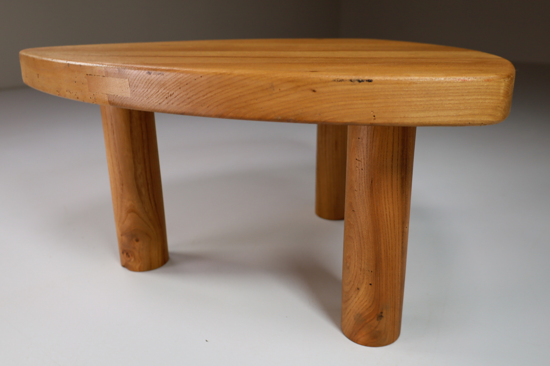 Mid century modern Pierre Chapo ‘T23’ Solid Elm Side Table, France 1970s Mid-20th century
