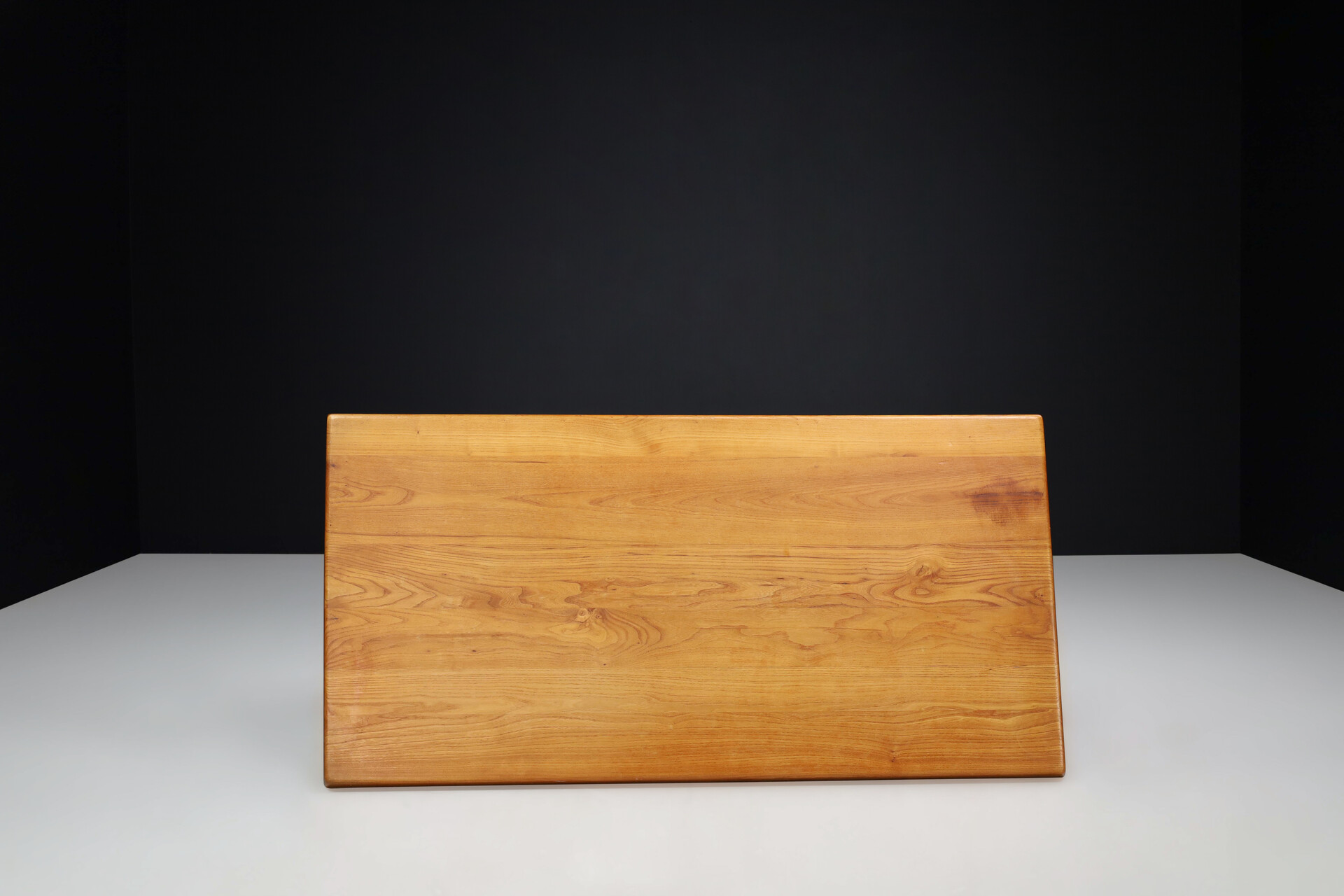 Mid century modern Pierre Chapo, Table or Desk in Elm Model T14A, France, 1960s Mid-20th century