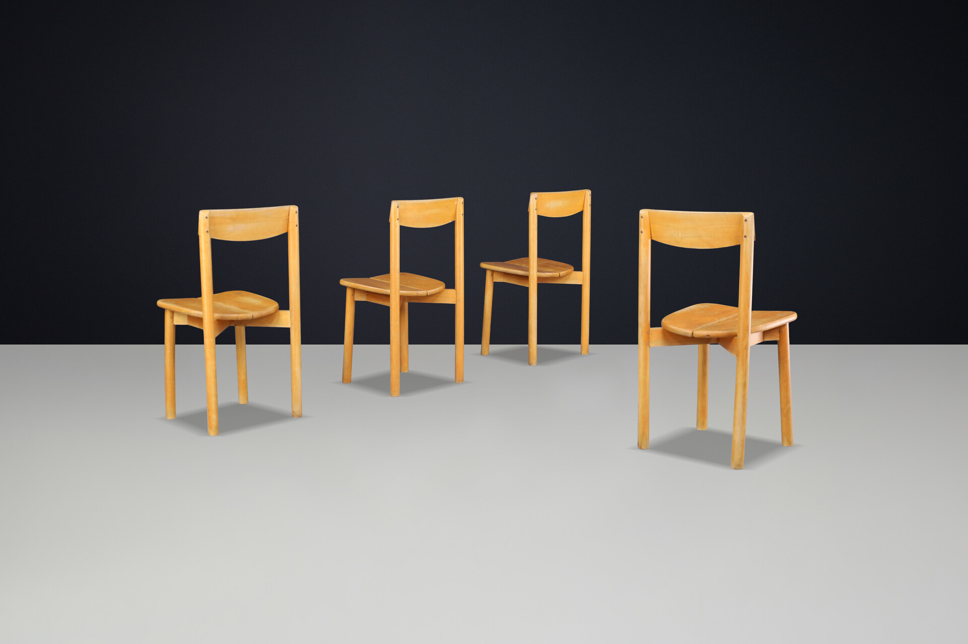 Mid century modern Pierre Gautier-Delaye “Coffee Bean” Dining Chairs in Stained Beechwood, France, 1960s — Set of 4 Mid-20th century