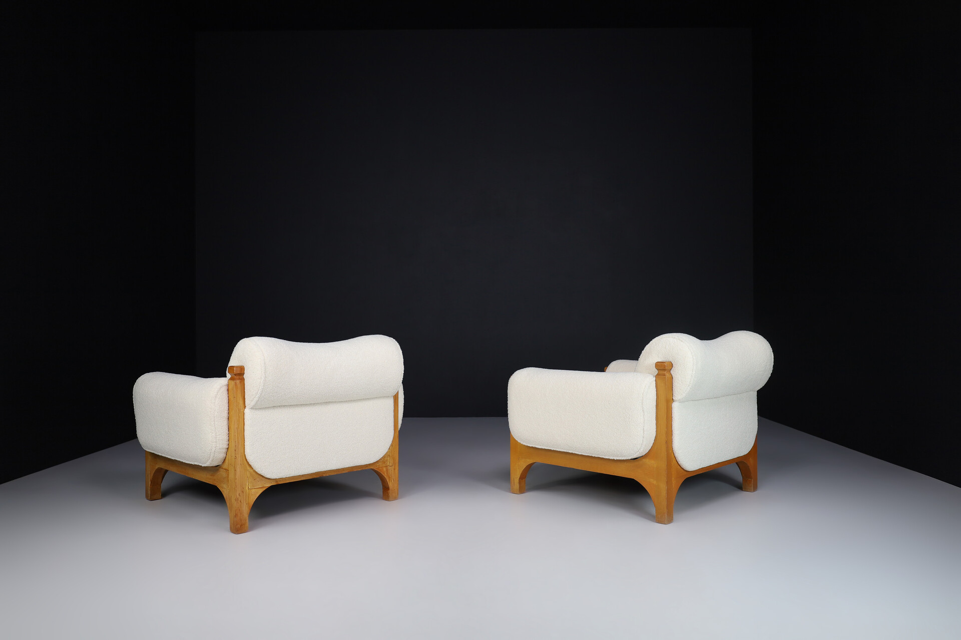 Mid century modern Pine and Teddy Lounge Chairs, Italy, 1960s Mid-20th century