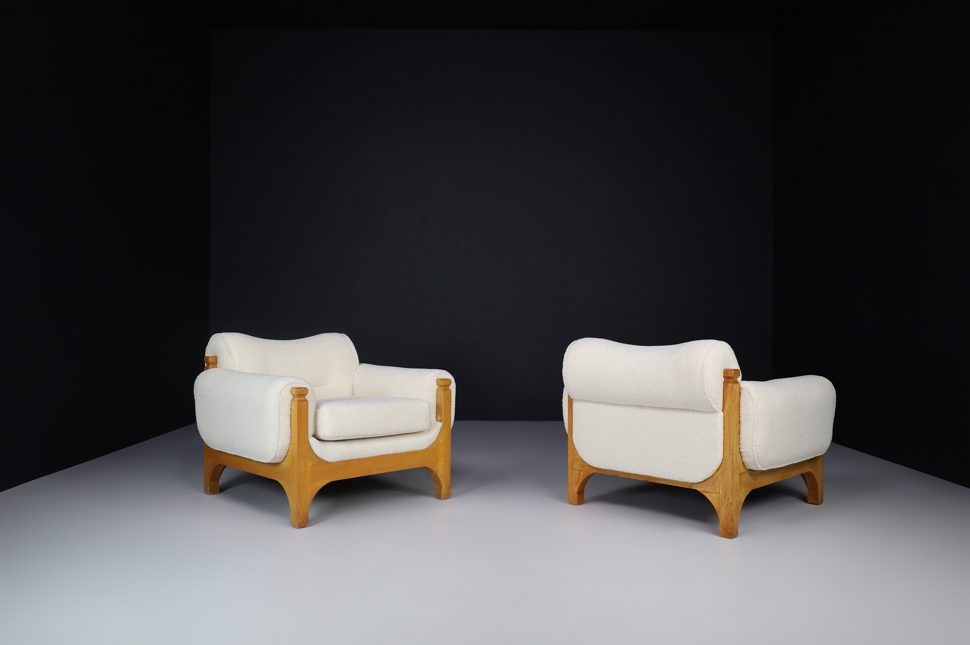 Mid century modern Pine and Teddy Lounge Chairs, Italy, 1960s Mid-20th century