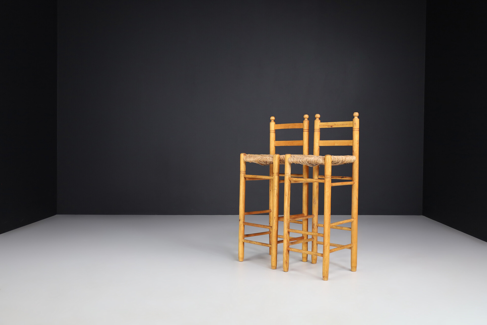 Mid century modern Pinewood And Rush bar stools In The Style Of Charlotte Perriand , France 1960s Mid-20th century