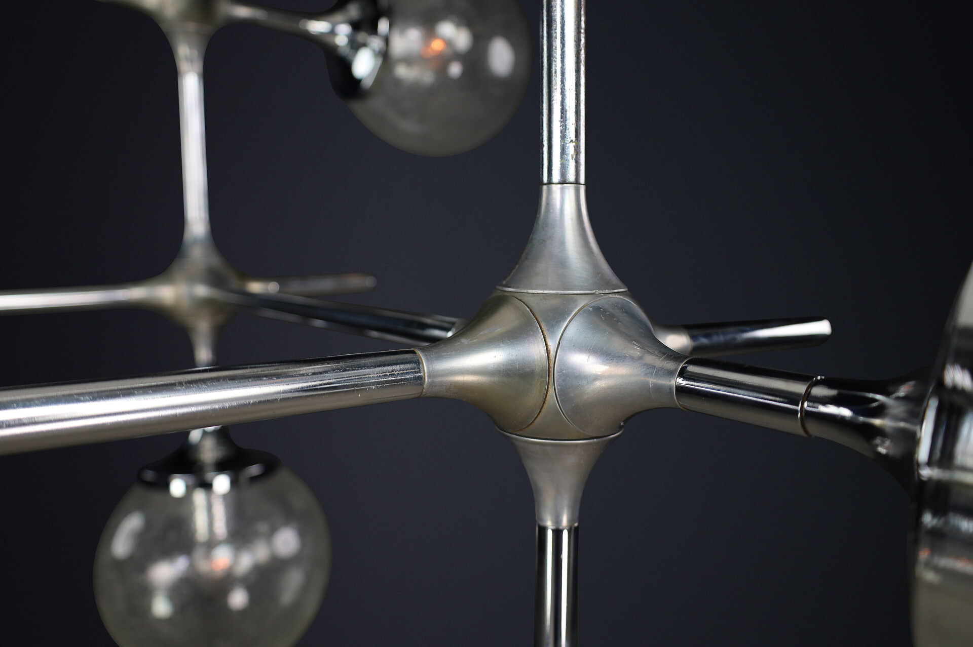 Mid century modern Rare 8-Light Modular Fixture by Peter Rockel from the Palace of the Republic, East Berlin (1975) Late-20th century