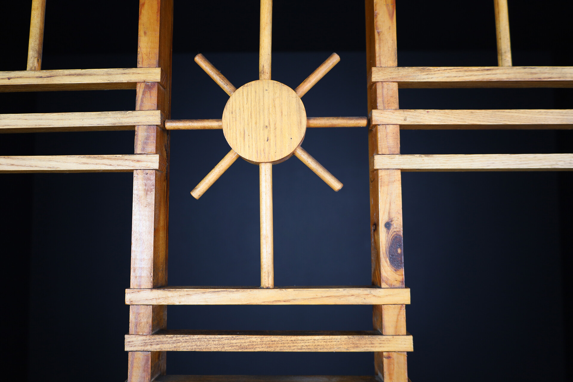 Mid century modern Rattan And Bamboo Screen / Room Divider With Sunbrust Accents, France 1960s Mid-20th century