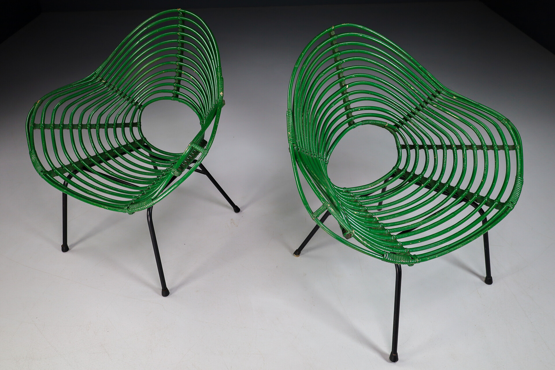 Mid century modern Rattan Bamboo Armchairs Black Metal Legs , Italt 1960s Mid-20th century