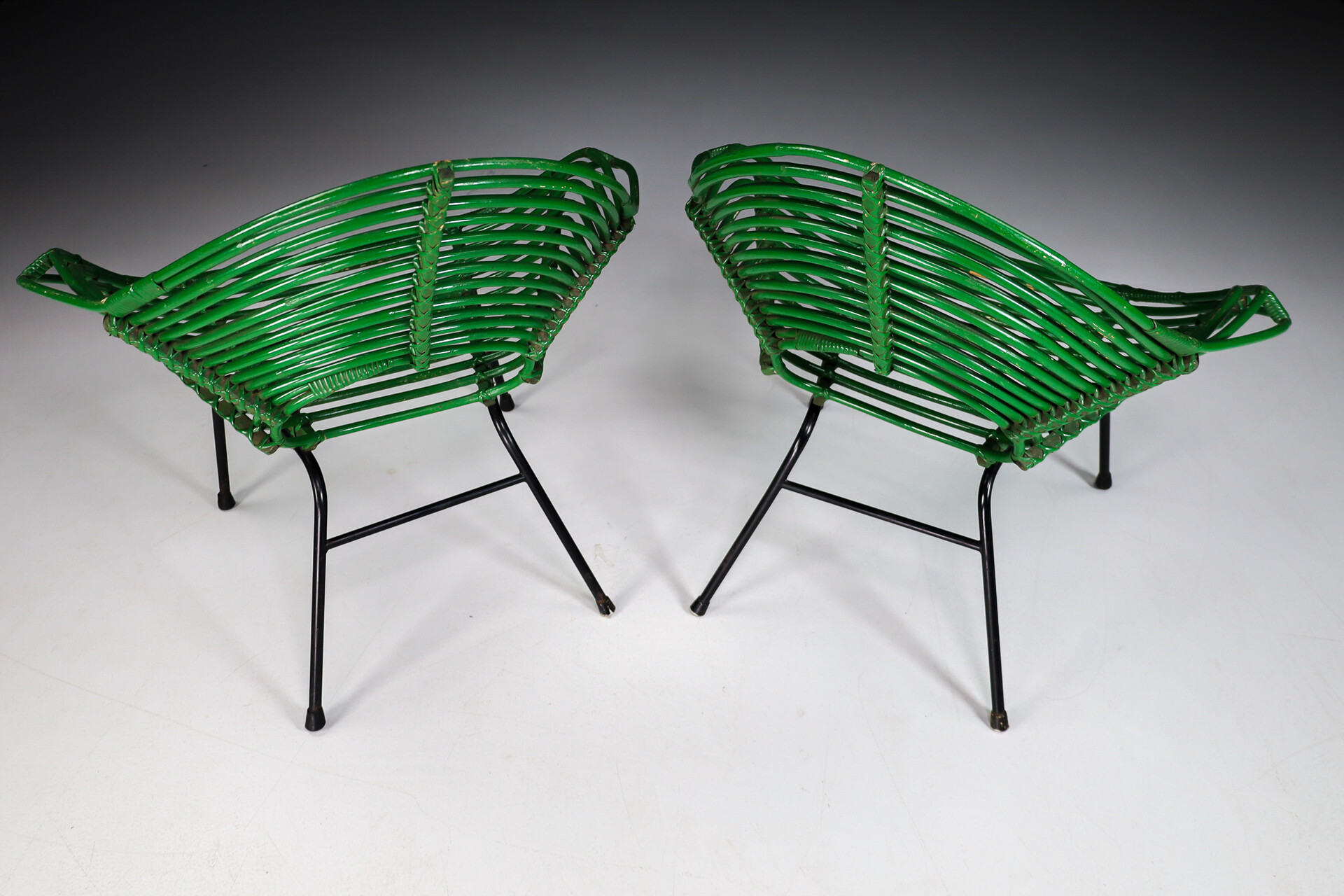 Mid century modern Rattan Bamboo Armchairs Black Metal Legs , Italt 1960s Mid-20th century
