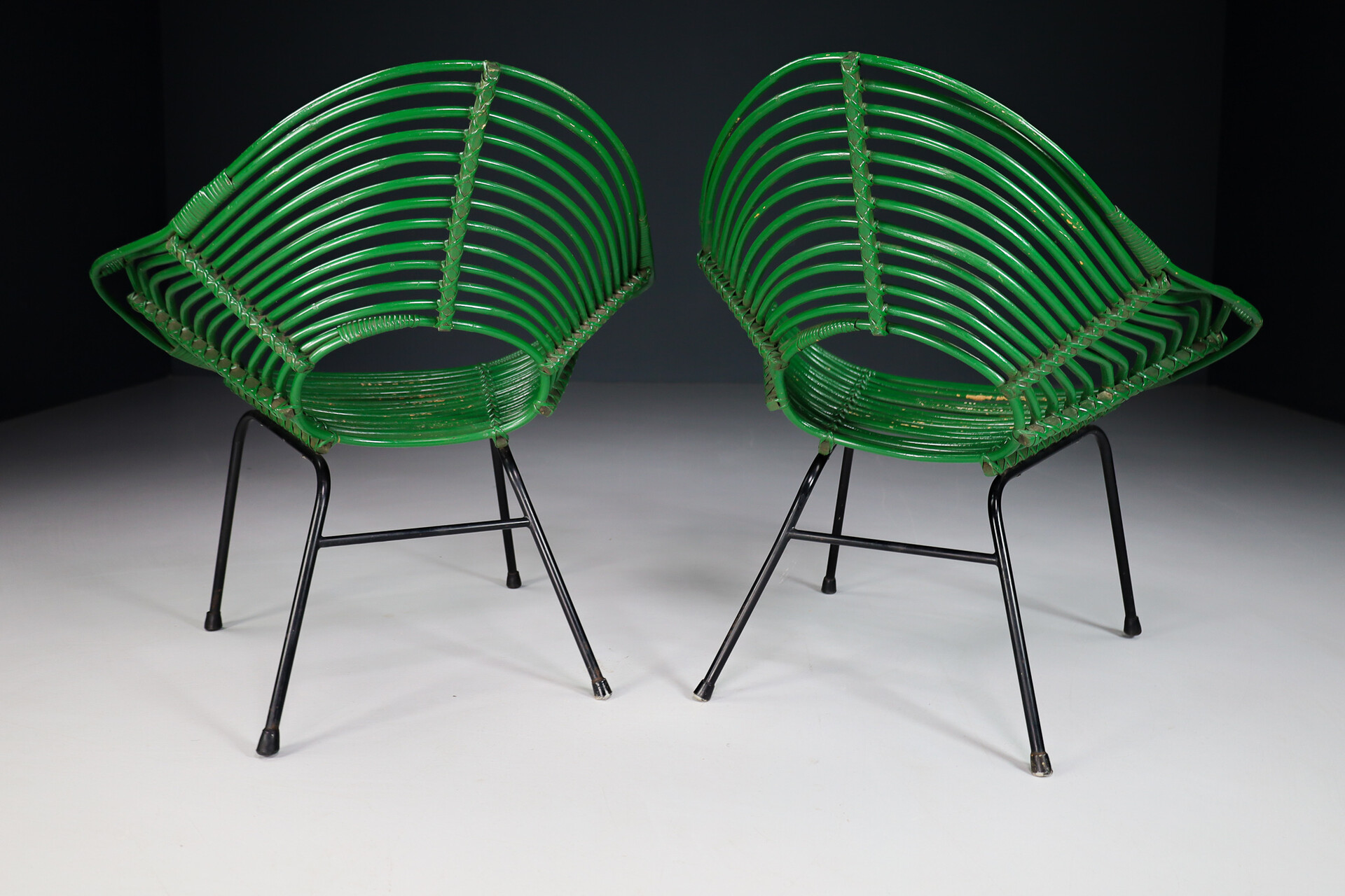 Mid century modern Rattan Bamboo Armchairs Black Metal Legs , Italt 1960s Mid-20th century