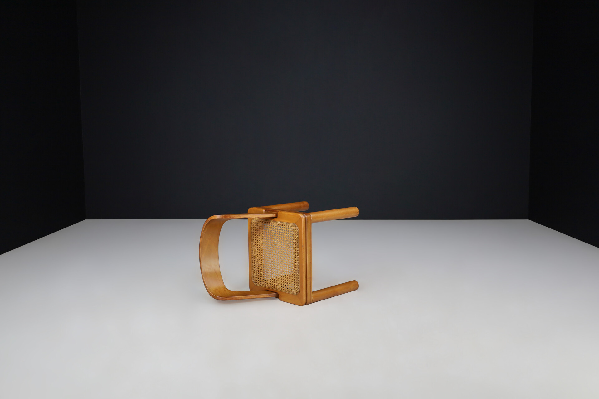 Mid century modern RB Rossana Set of eight Dining room Chairs in Cane and Ash, Italy 1960s Mid-20th century