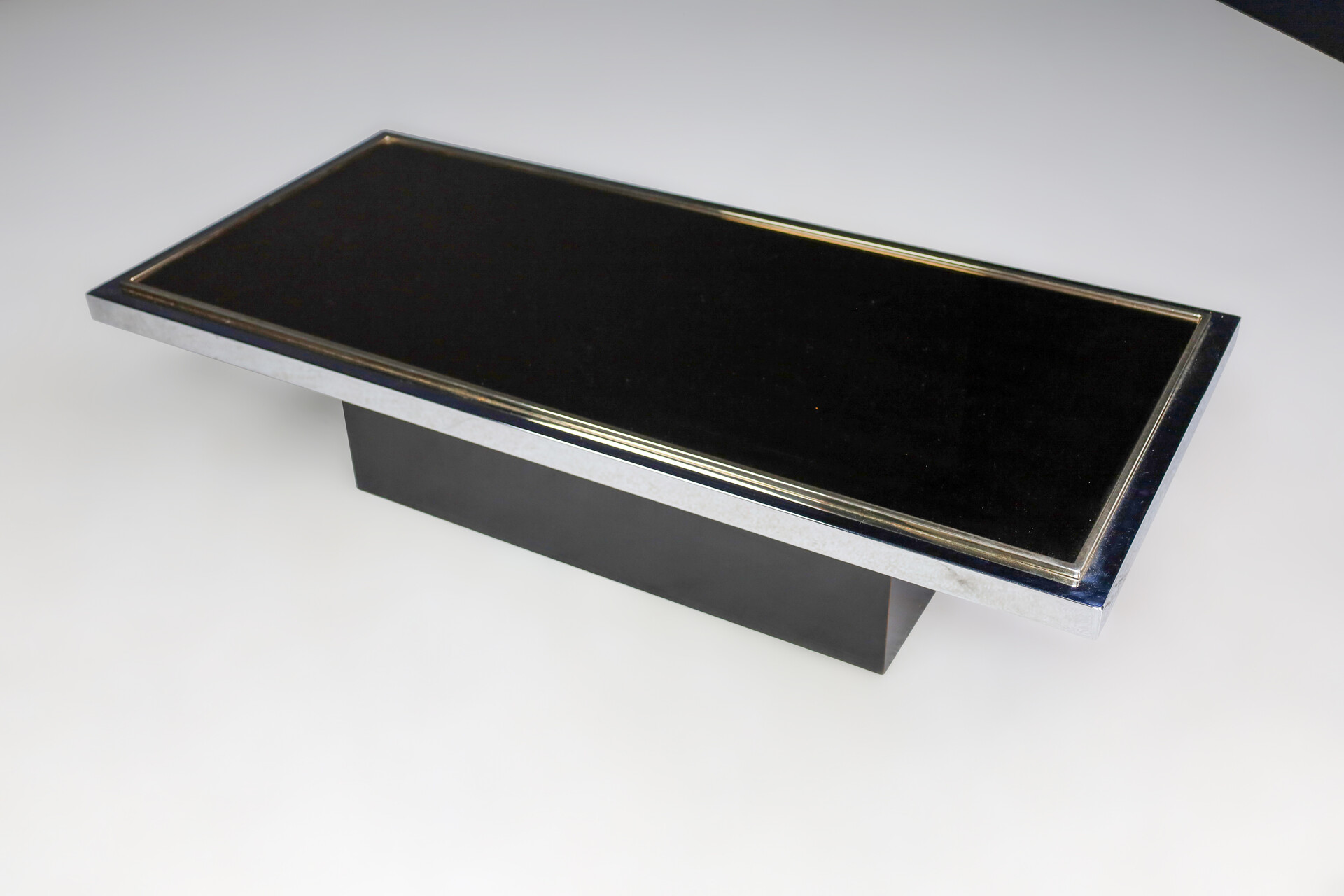 Mid century modern Roger Vanhevel mirrored coffee table,Belgium 1970s Late-20th century