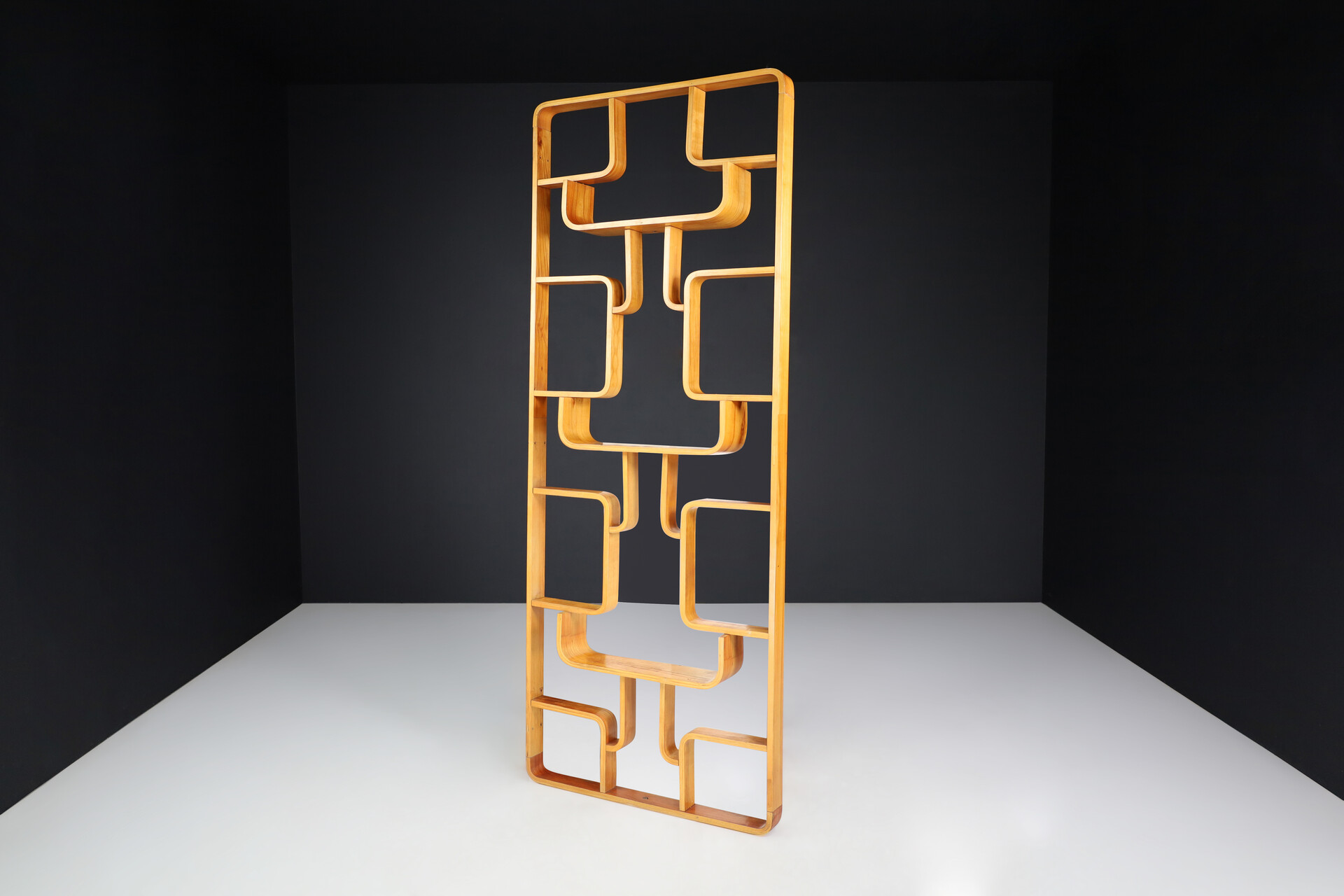 Mid century modern Room Divider in blond Bentwood by Ludvik Volak Czech Republic, 1960s Mid-20th century