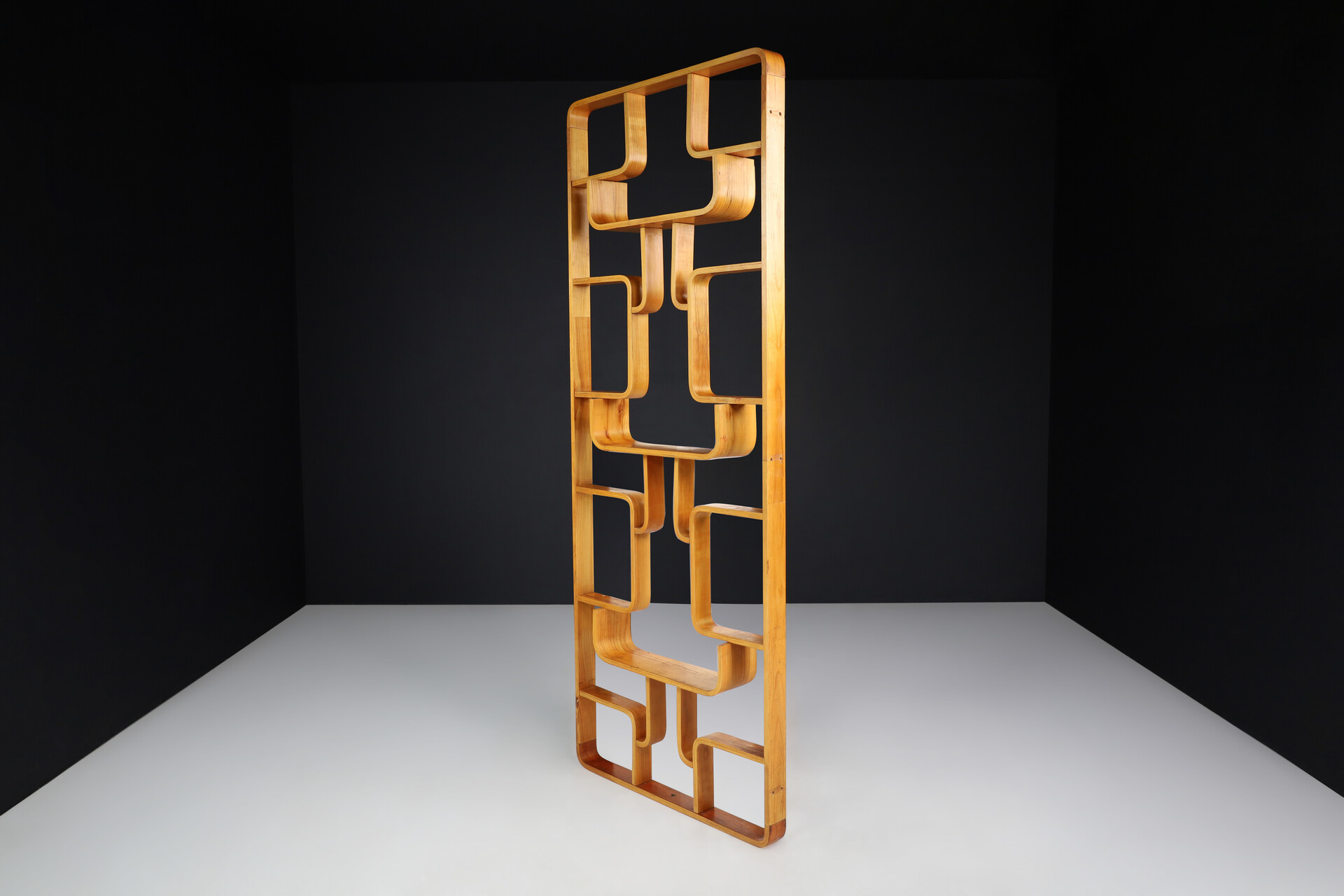 Mid century modern Room Divider in blond Bentwood by Ludvik Volak Czech Republic, 1960s Mid-20th century