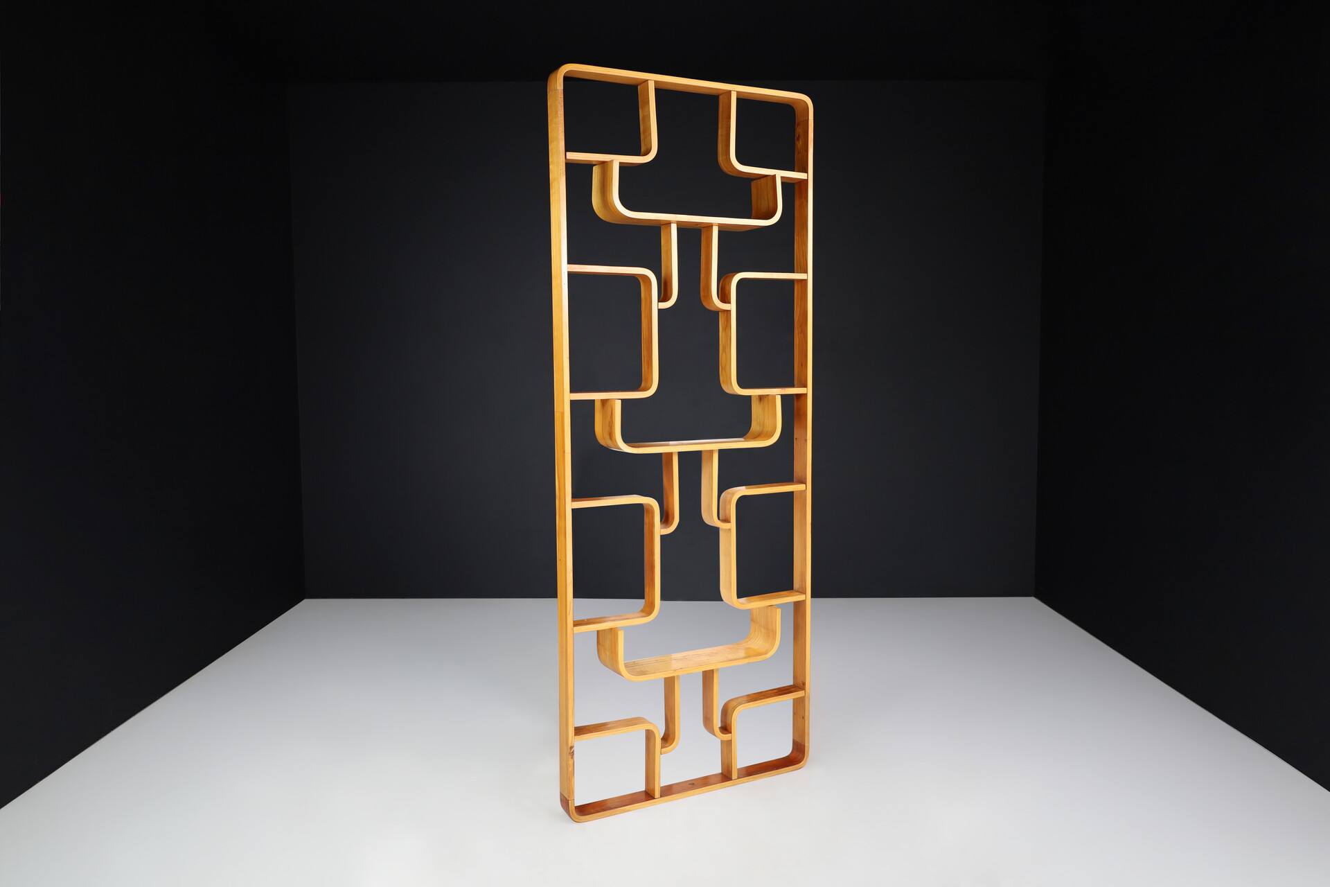 Mid century modern Room Divider in blond Bentwood by Ludvik Volak Czech Republic, 1960s Mid-20th century