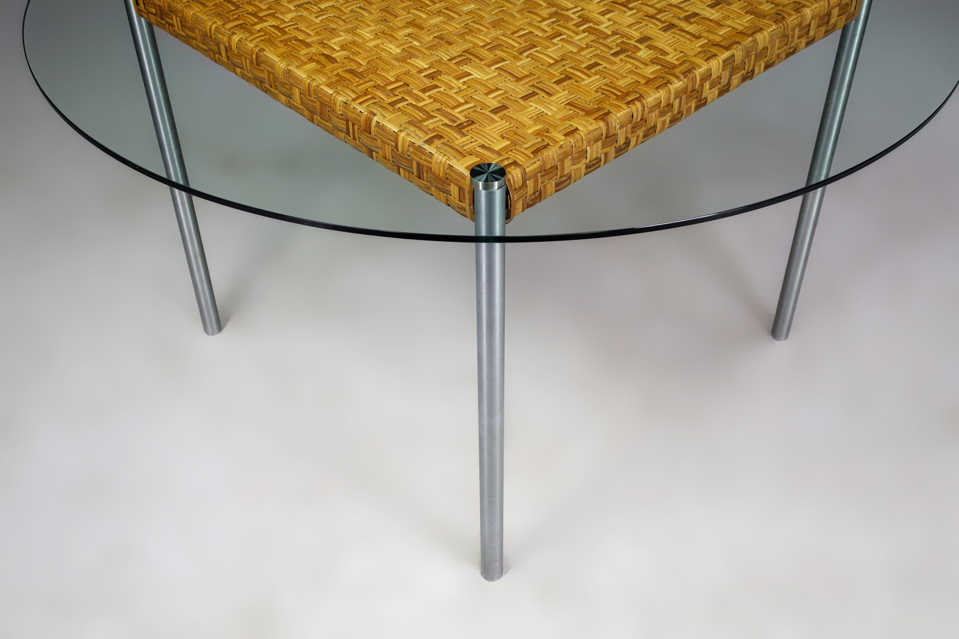 Mid century modern Round dining room table by Willem Hendrik Gispen For Gispen,The Netherlands Mid-20th century