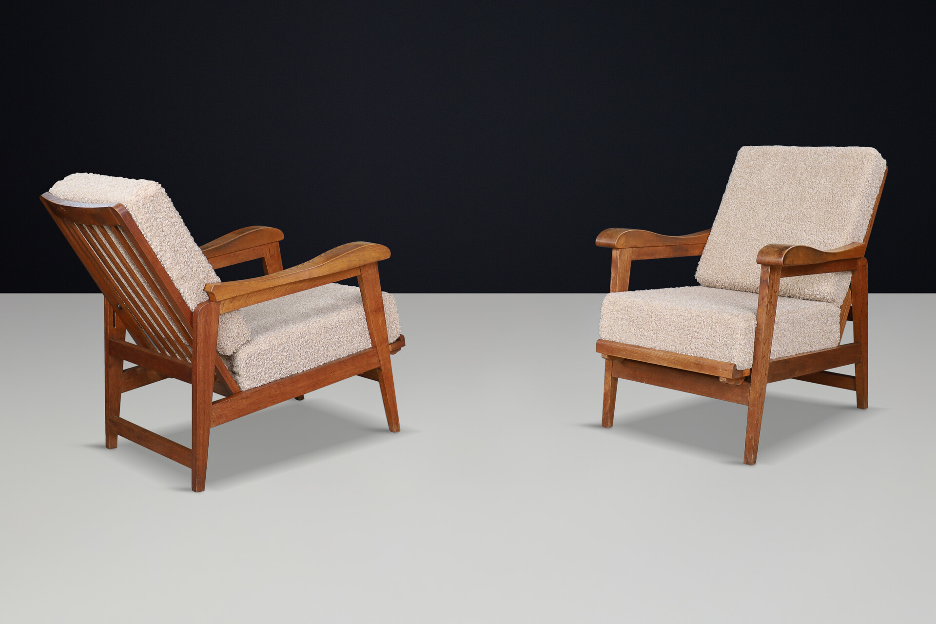 Mid century modern Sculptural adjustable lounge Chairs in oak and teddy upholstery, France 1940s Mid-20th century