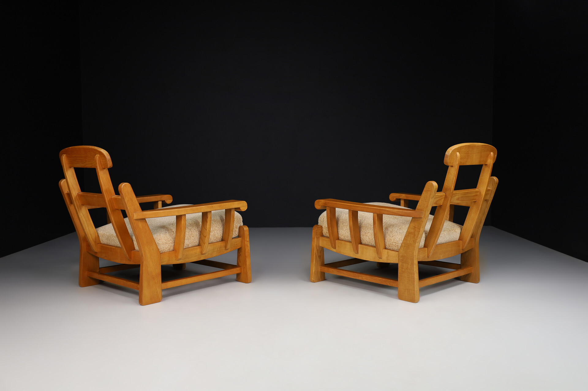 Mid century modern Sculptural Elm Lounge Chairs / Armchairs by Maison Regain, France 1970s Mid-20th century