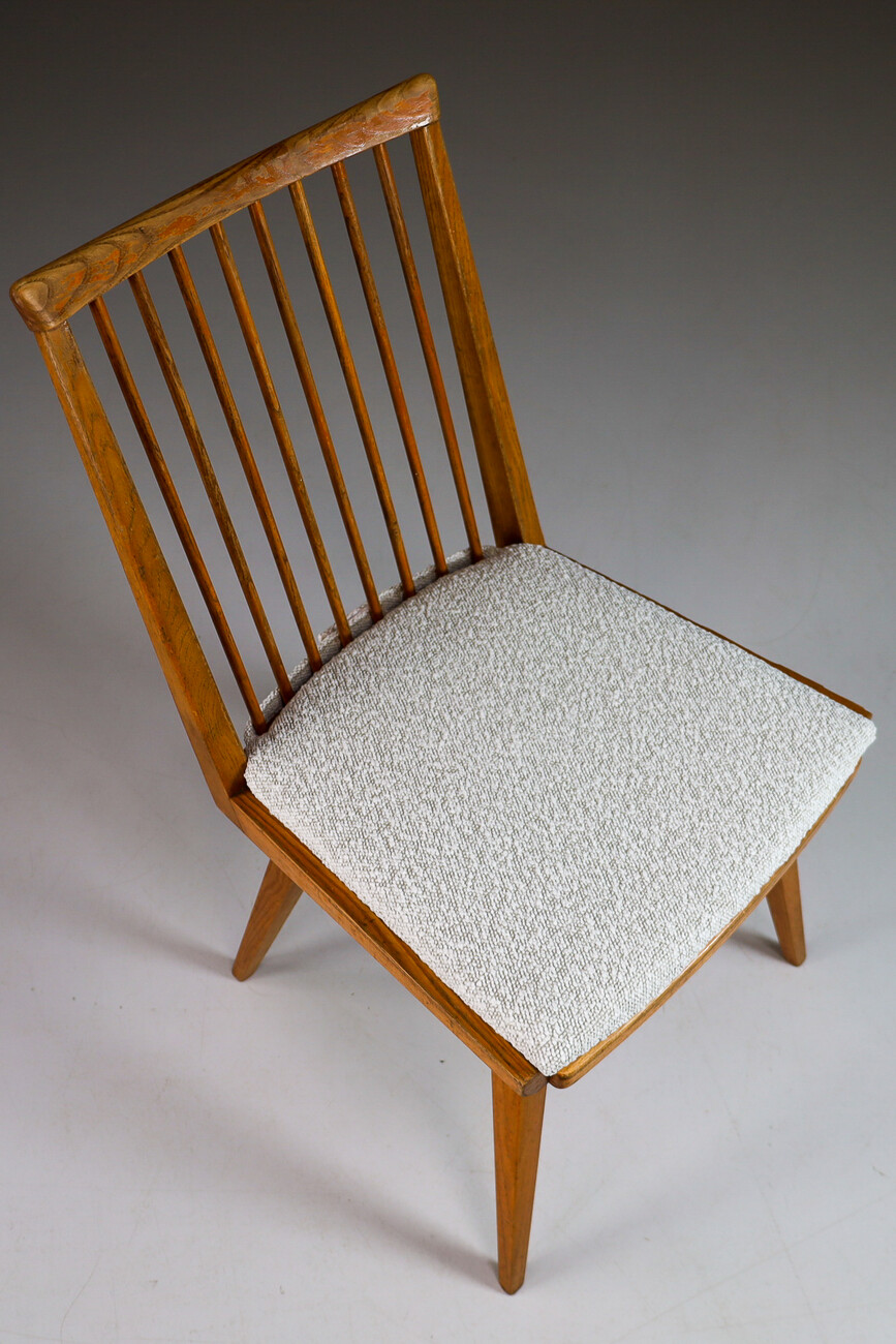 Mid century modern Set/4 Dining chairs in Elm and new boucle fabric, France 1950s Mid-20th century