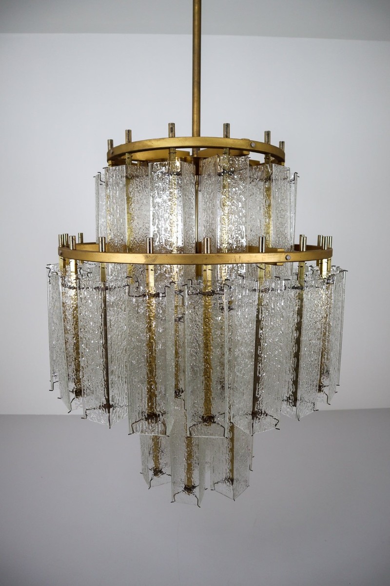 Mid century modern Six XL Large Midcentury Chandeliers in Brass and Structured Ice Glass, Austria Mid-20th century