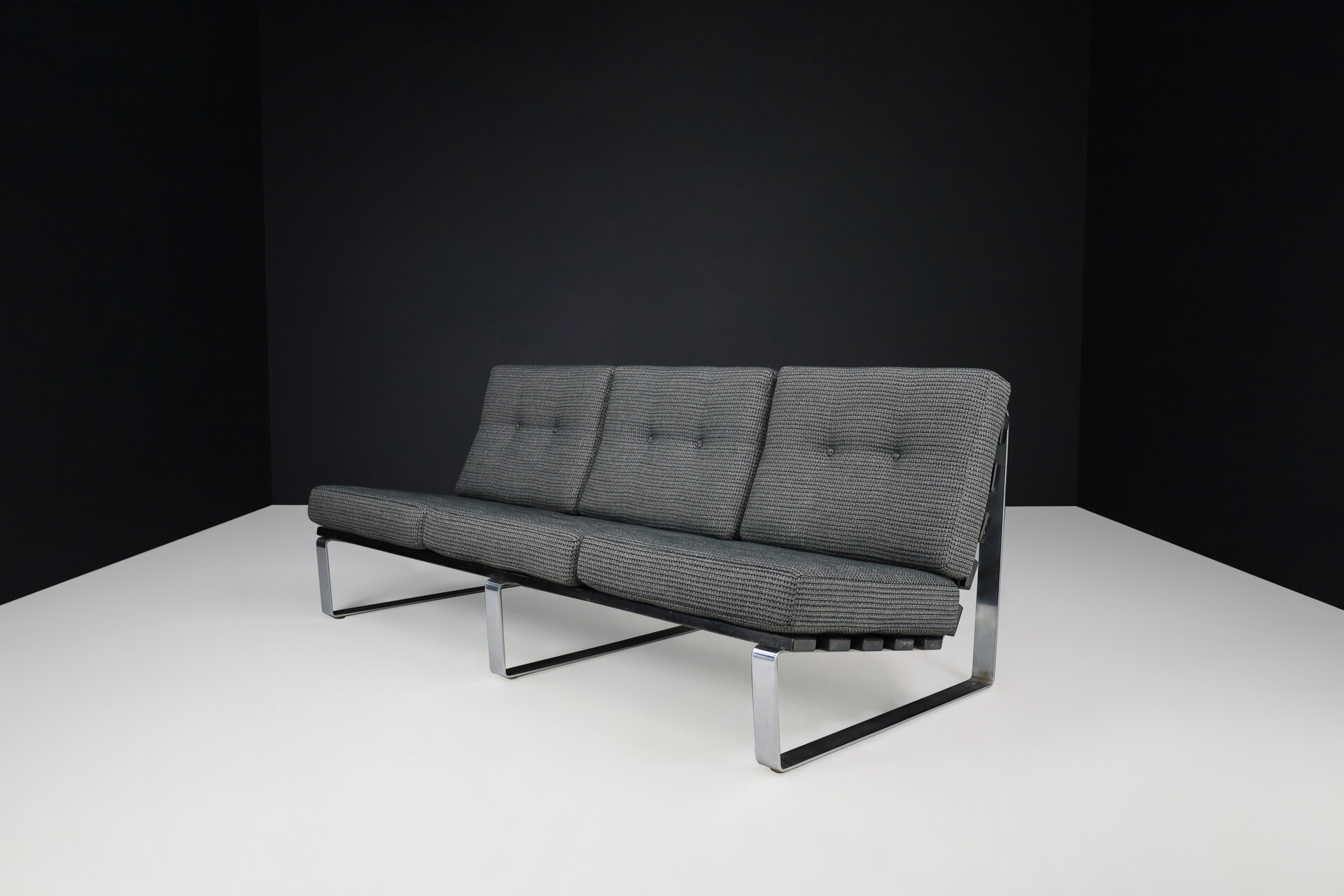 Mid century modern Slatted Bench by Kho Liang Ie for Artifort, The Netherlands 1960s Mid-20th century