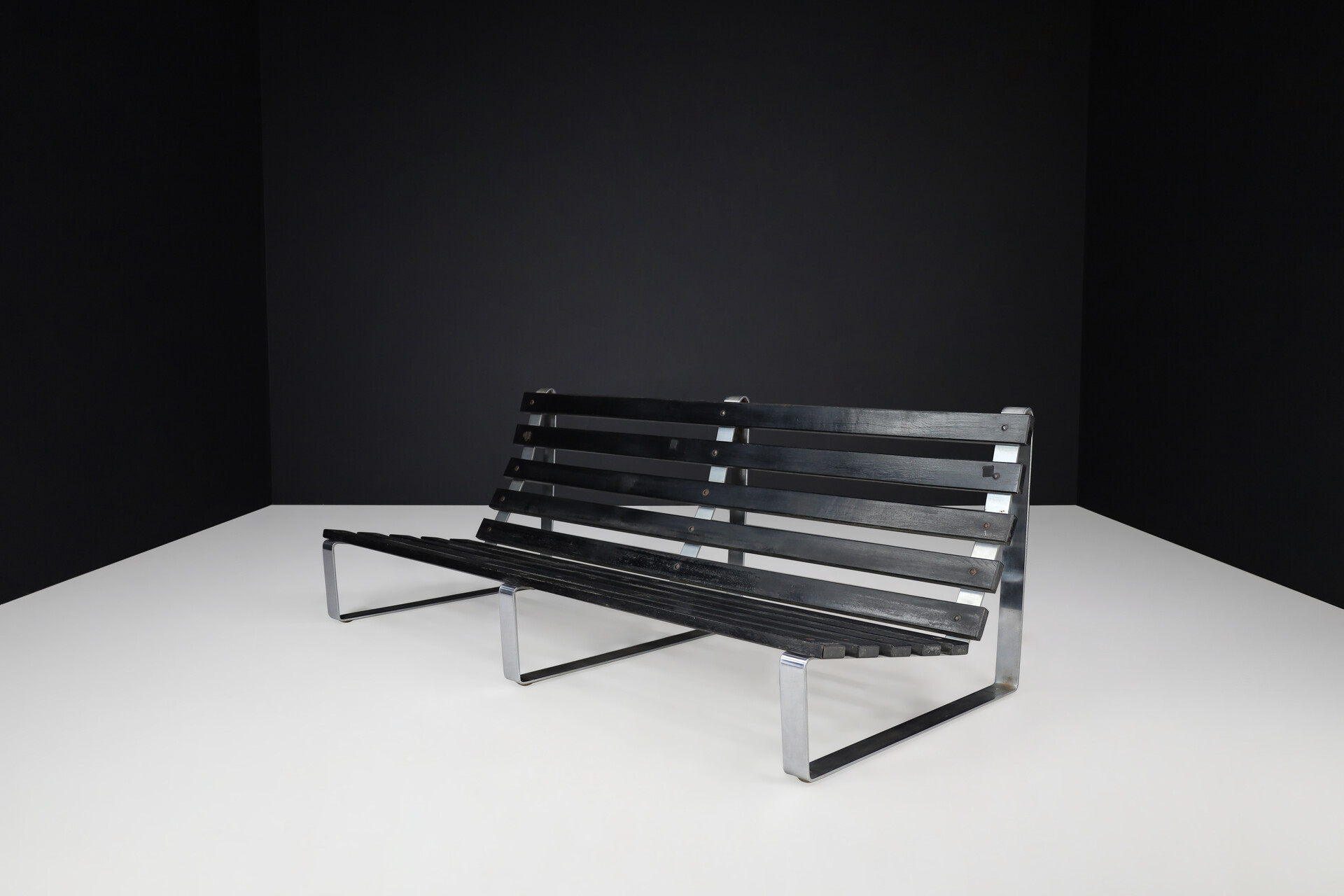Mid century modern Slatted Bench by Kho Liang Ie for Artifort, The Netherlands 1960s Mid-20th century