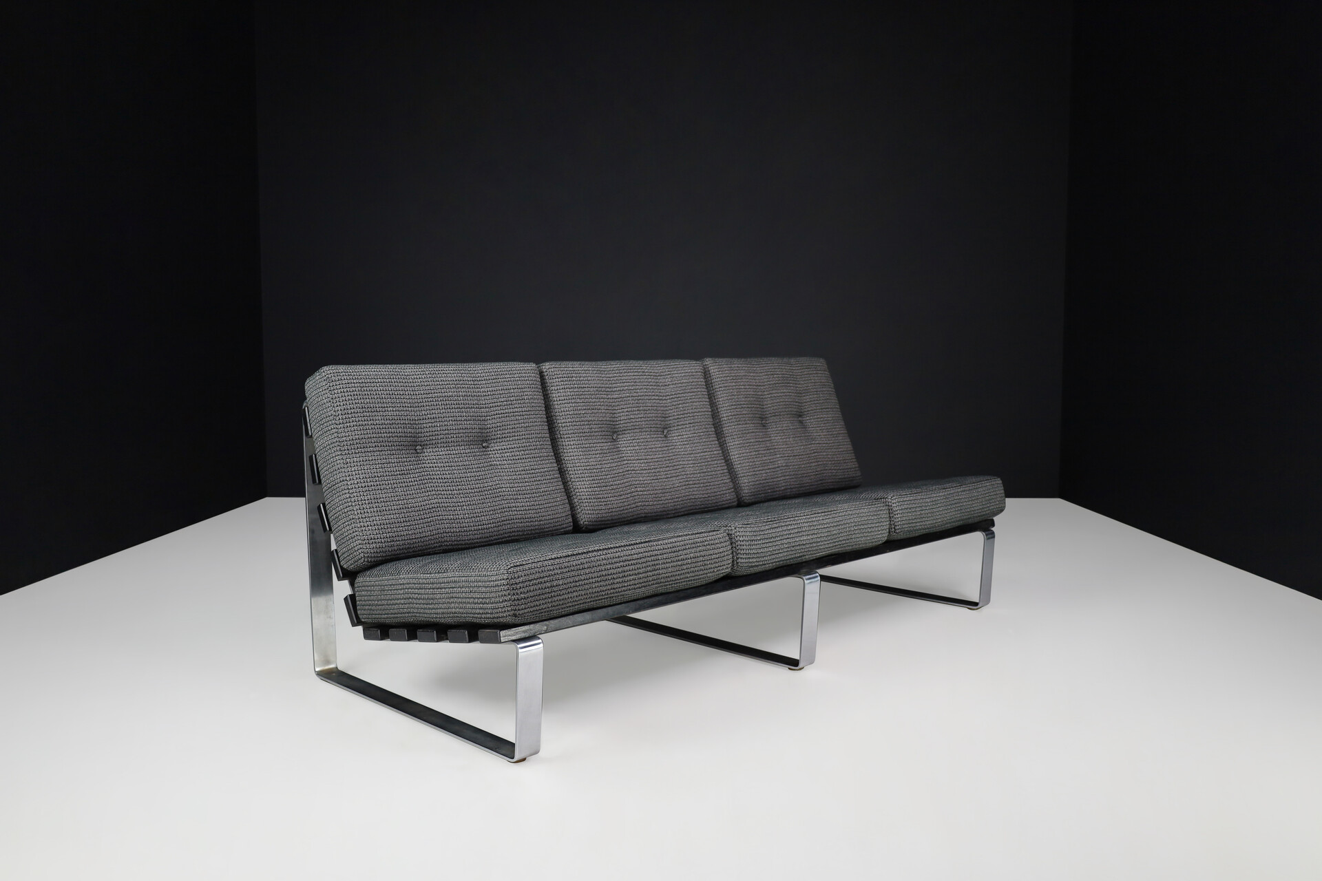 Mid century modern Slatted Bench by Kho Liang Ie for Artifort, The Netherlands 1960s Mid-20th century