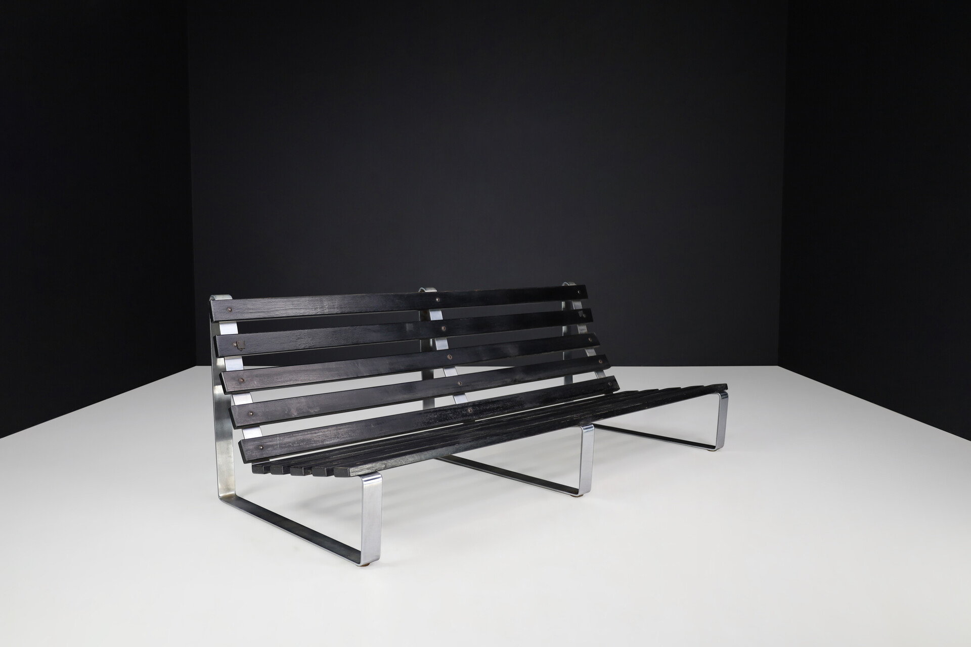 Mid century modern Slatted Bench by Kho Liang Ie for Artifort, The Netherlands 1960s Mid-20th century