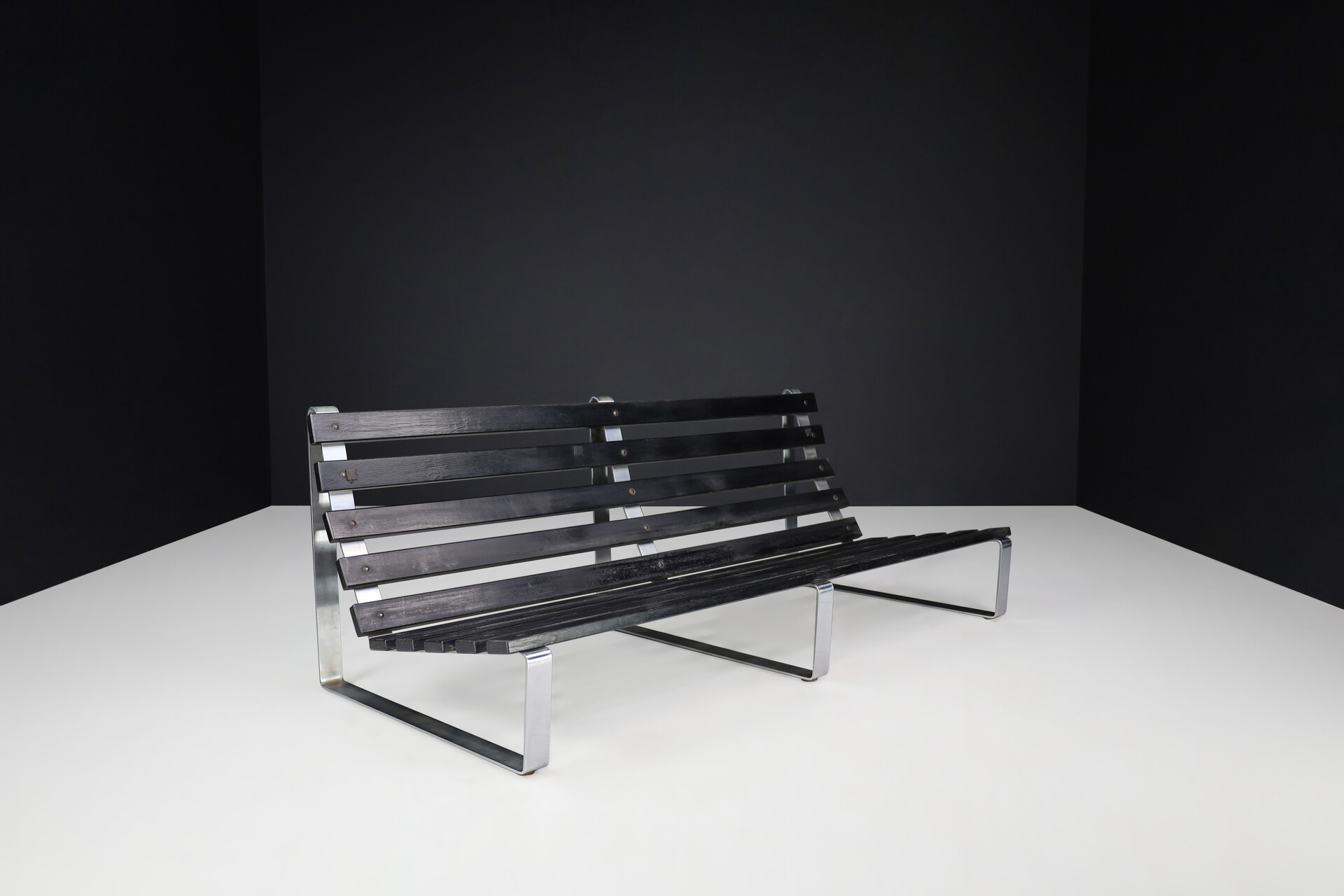 Mid century modern Slatted Bench by Kho Liang Ie for Artifort, The Netherlands 1960s Mid-20th century