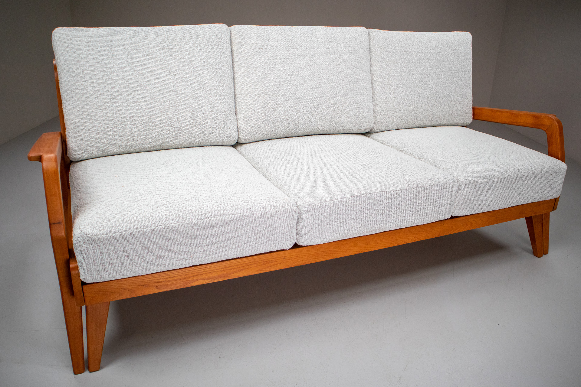 Mid century clearance pull out sofa