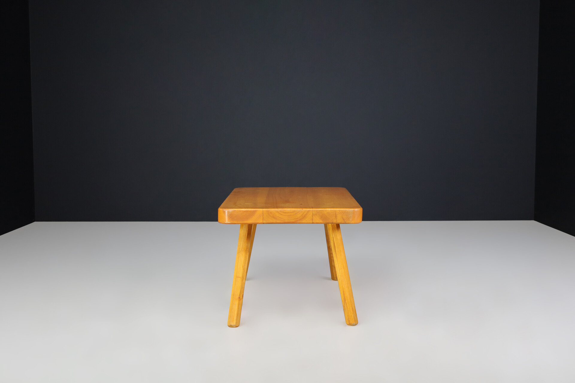 Mid century modern Solid pine coffee table, France 1960s Mid-20th century