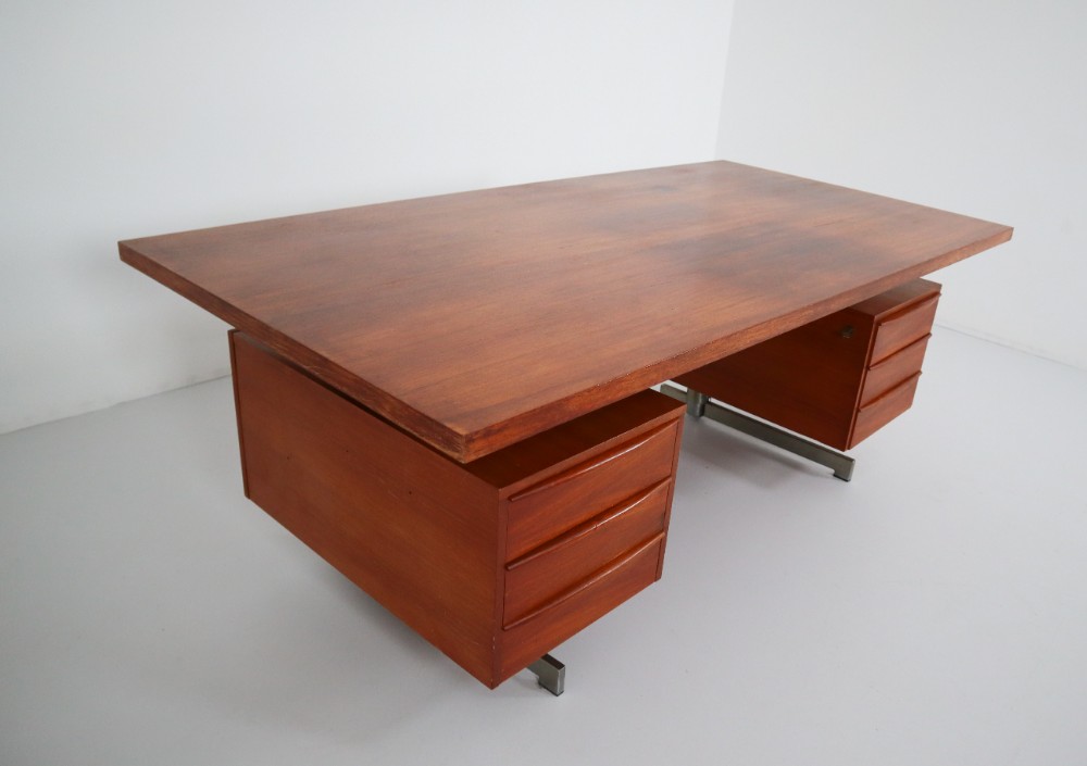 Mid century modern Steel,Teak Large Teak Desk Mid-20th century