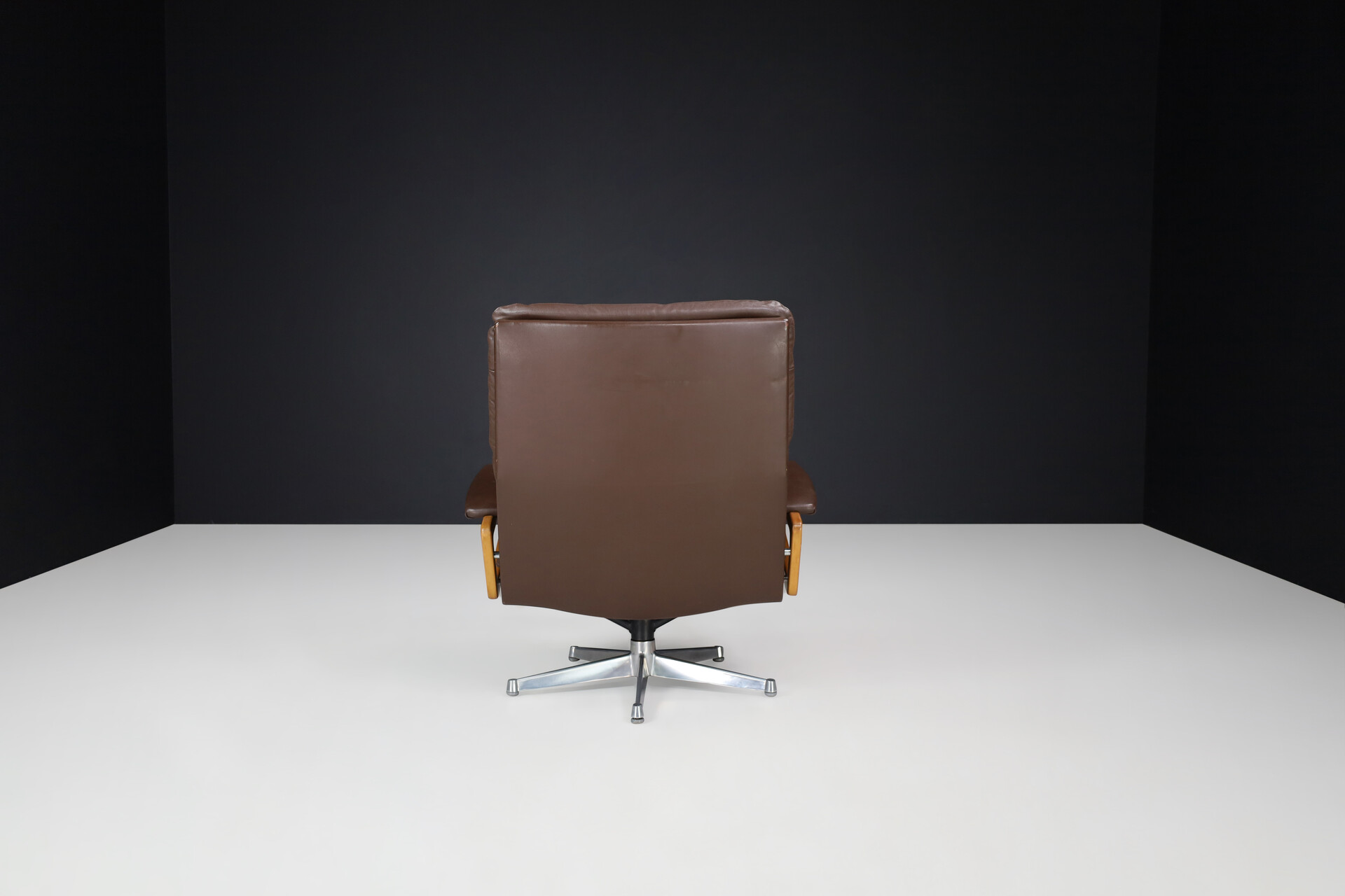 Mid century modern Strassle 