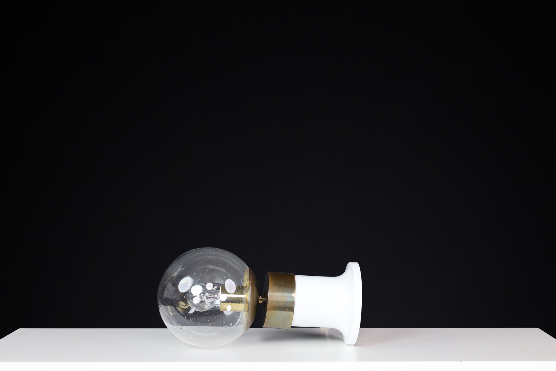 Mid century modern Table or desk lamp in brass and glass, Praque 1960s Mid-20th century