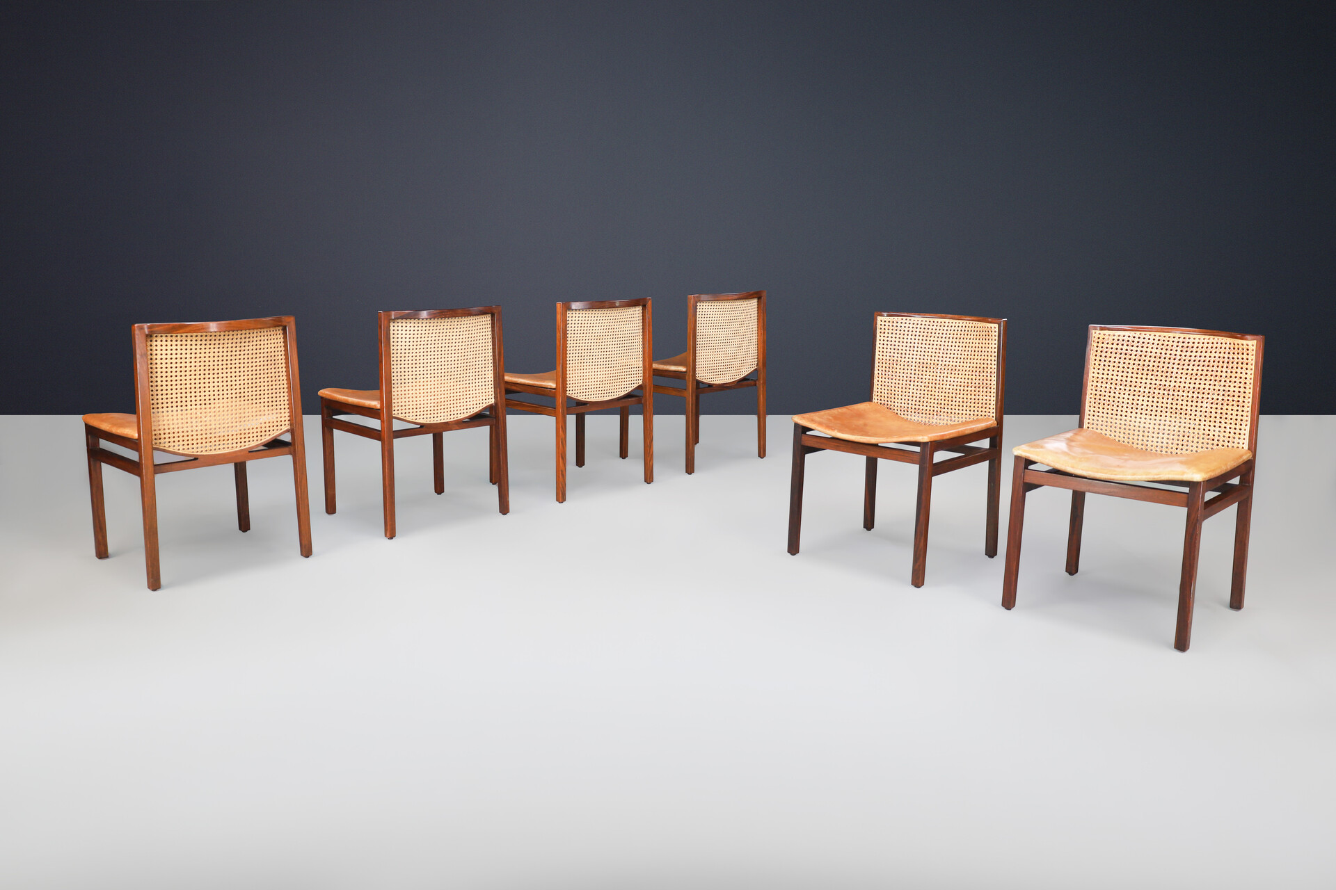 Mid century modern Tito Agnoli Dining room chairs in patinated leather and hardwood, Italy 1960s Mid-20th century