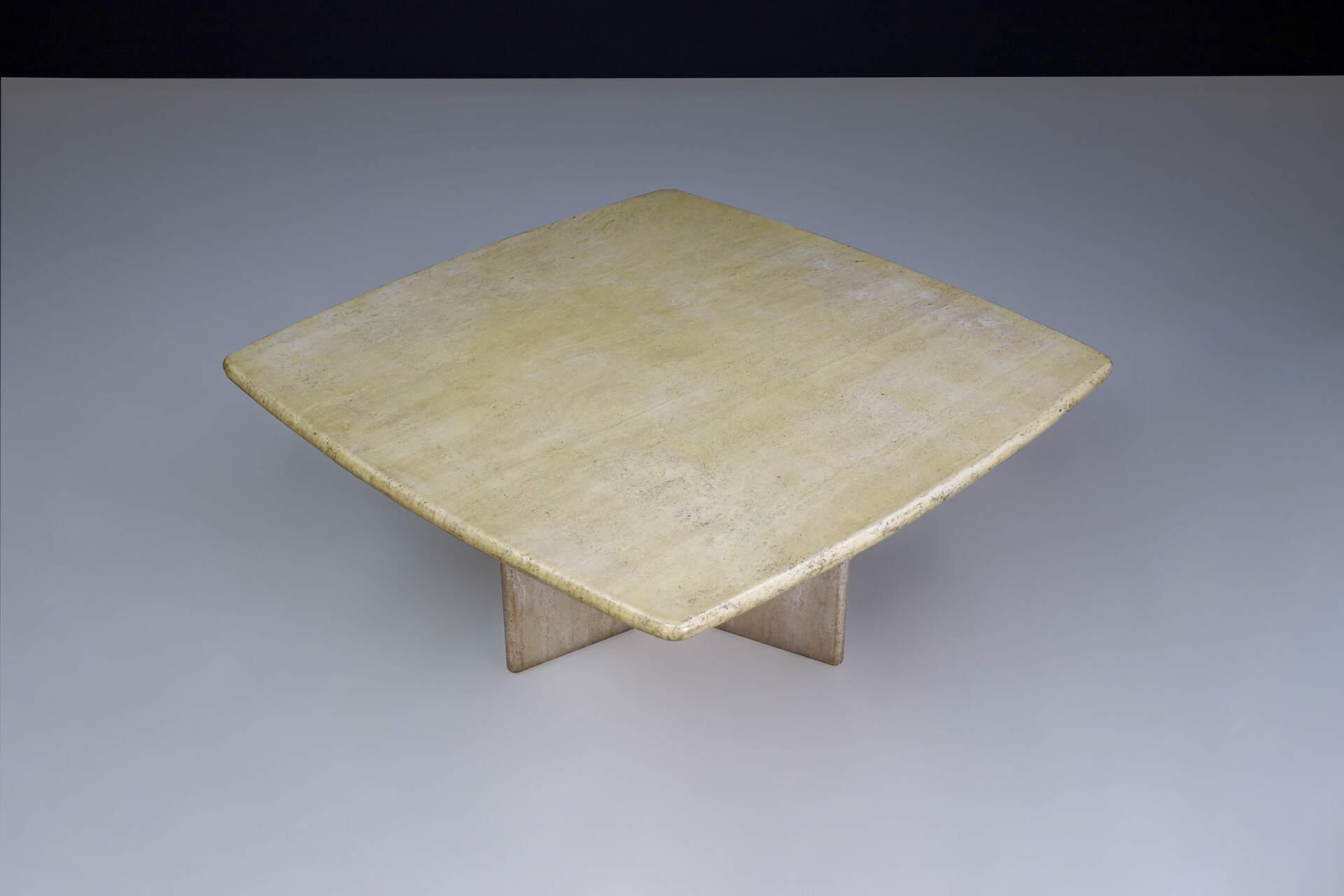 Mid century modern Travertin Coffee or living room Table, Italy 1970s 21 th century