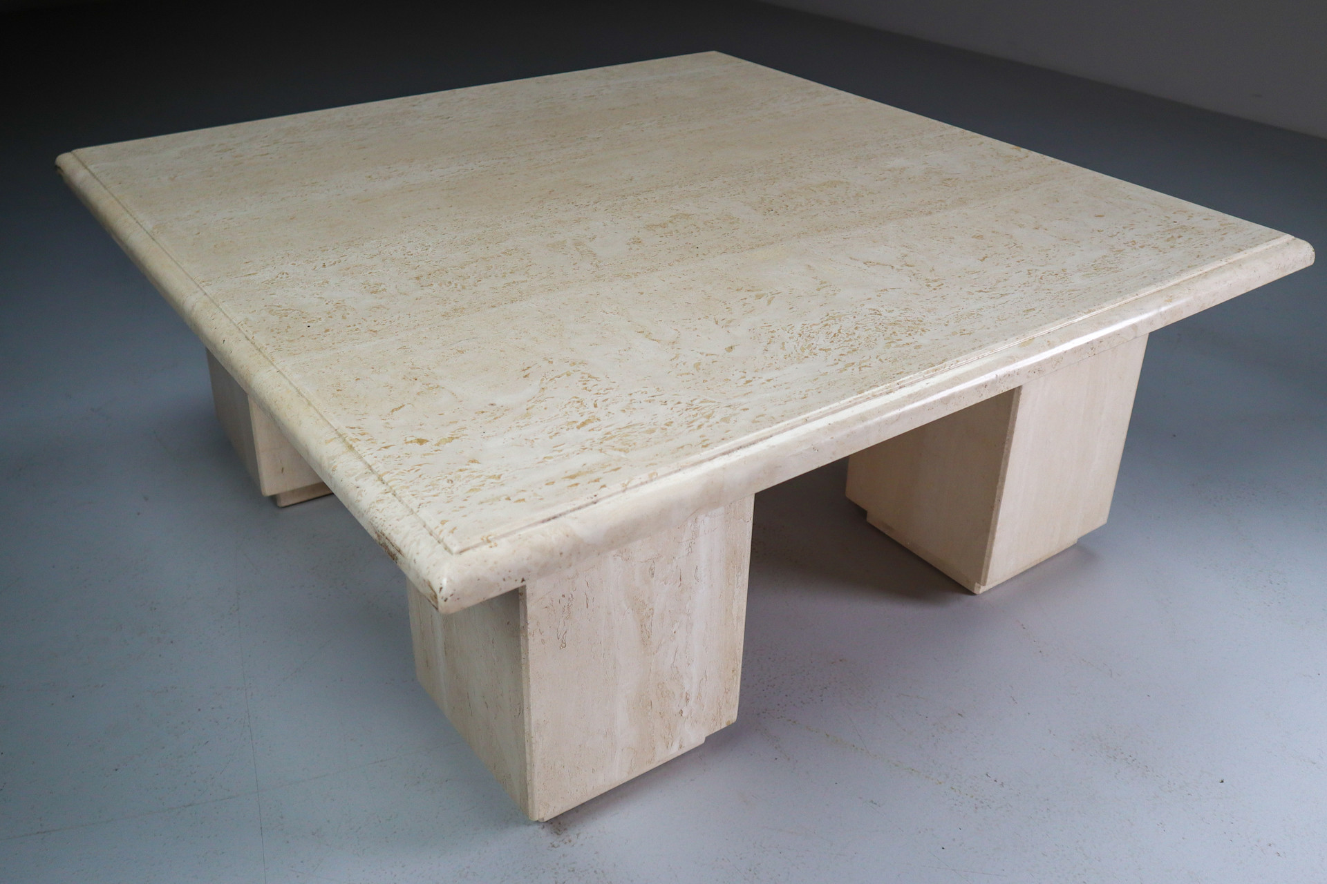 Mid century modern Travertine Coffee Table Italy 1970s Late-20th century
