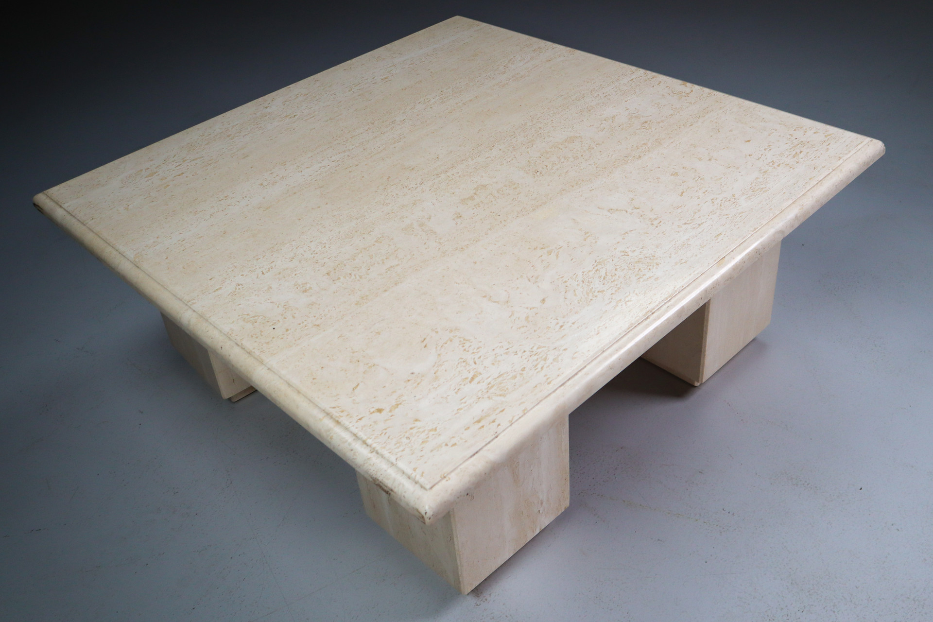 Mid century modern Travertine Coffee Table Italy 1970s Late-20th century