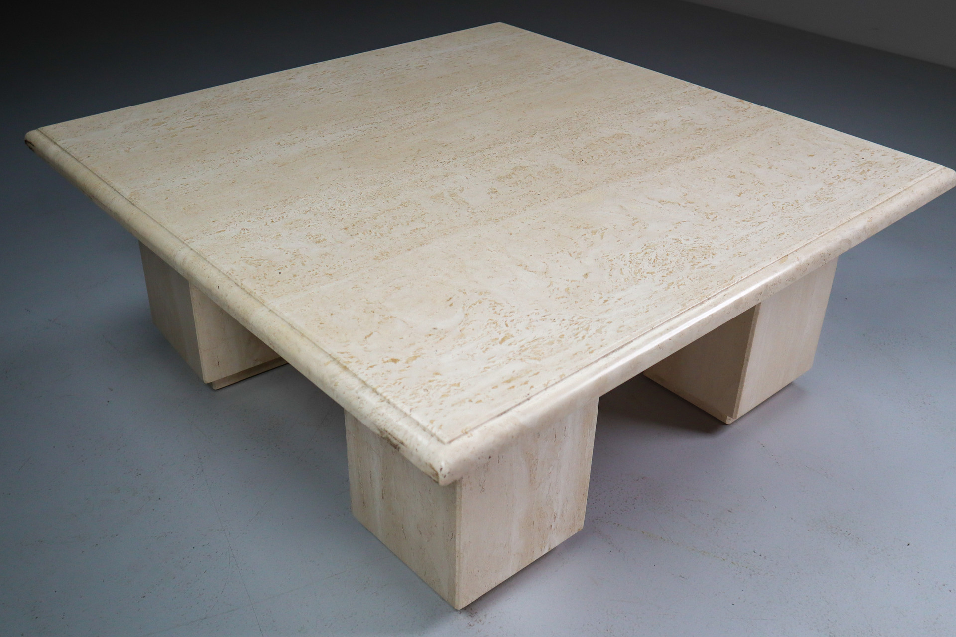 Mid century modern Travertine Coffee Table Italy 1970s Late-20th century