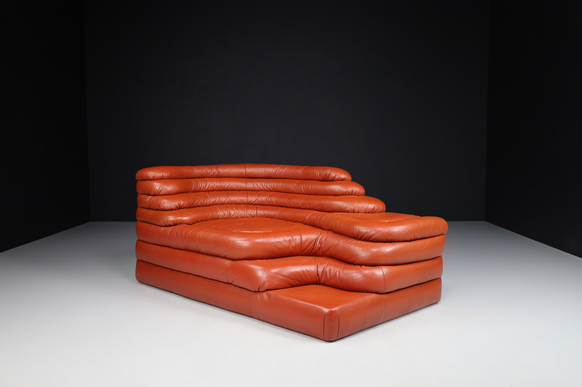 Mid century modern Ubald Klug for De Sede DS 1025 'Terrazza' Landscapes in Leather, Switzerland 1970s Late-20th century