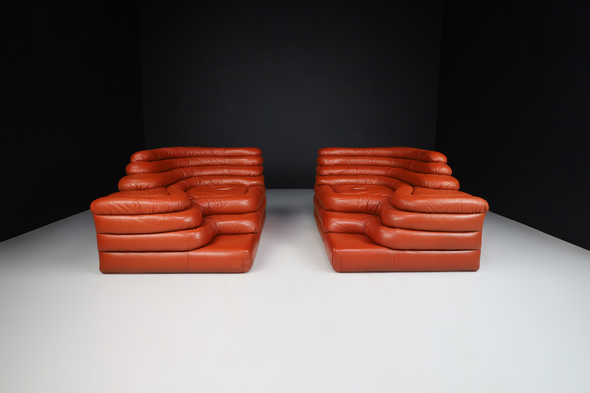 Mid century modern Ubald Klug for De Sede DS 1025 'Terrazza' Landscapes in Leather, Switzerland 1970s Late-20th century