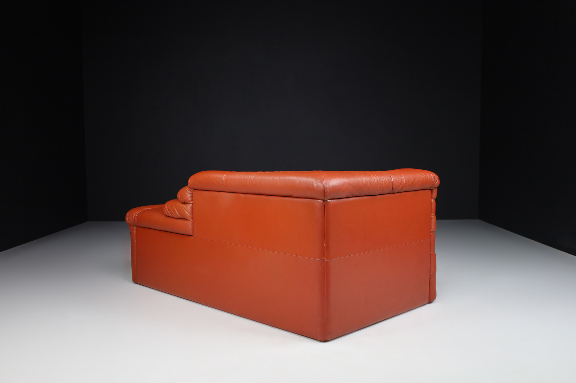 Mid century modern Ubald Klug for De Sede DS 1025 'Terrazza' Landscapes in Leather, Switzerland 1970s Late-20th century