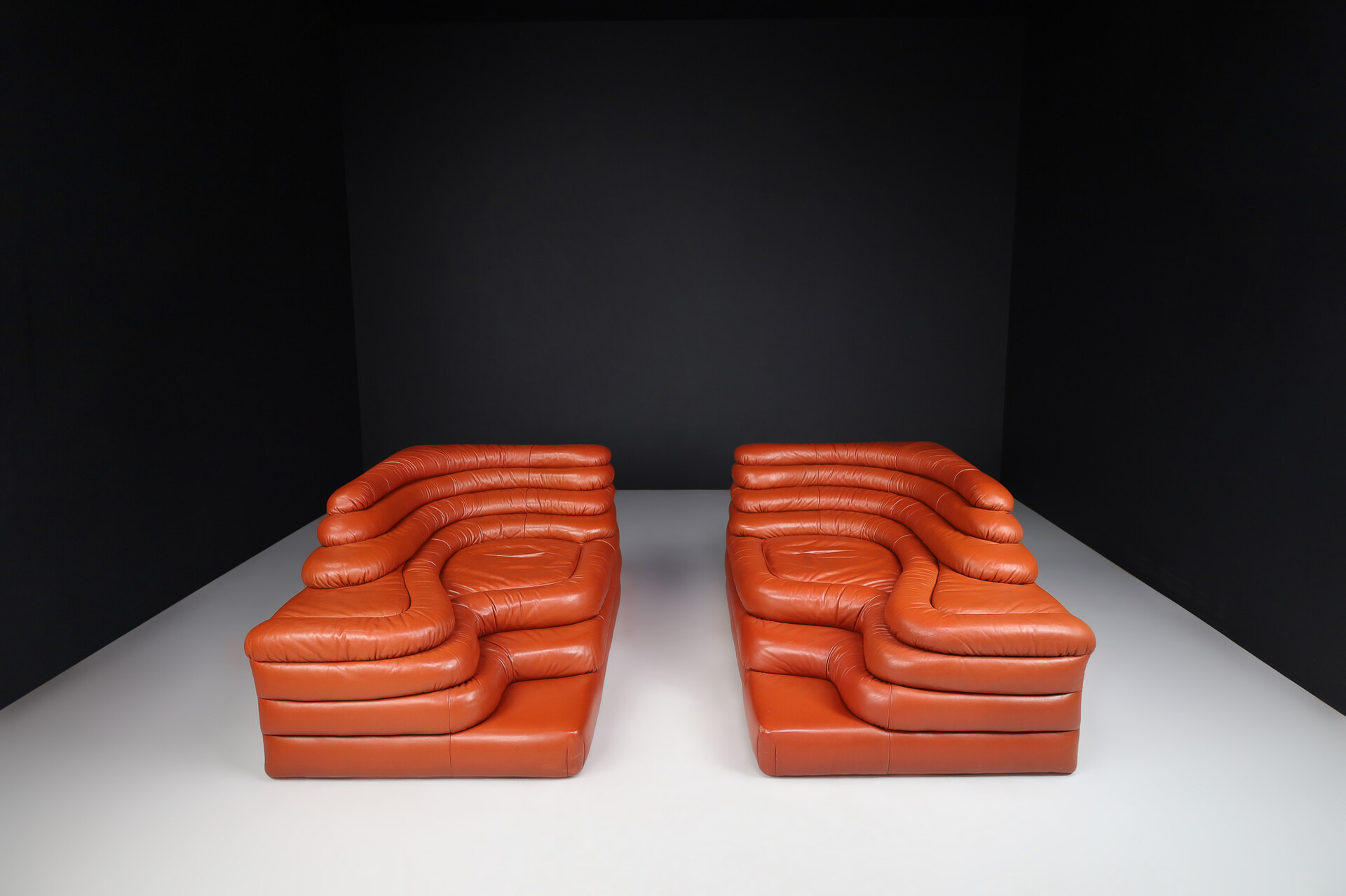 Mid century modern Ubald Klug for De Sede DS 1025 'Terrazza' Landscapes in Leather, Switzerland 1970s Late-20th century