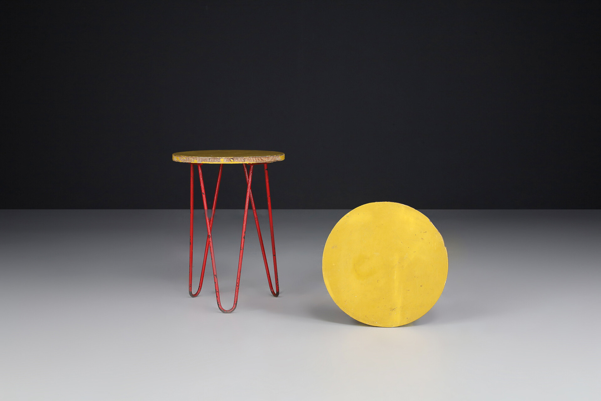 Mid century modern Vintage hairpin stools in patinated metal and wood , France 1960s Mid-20th century