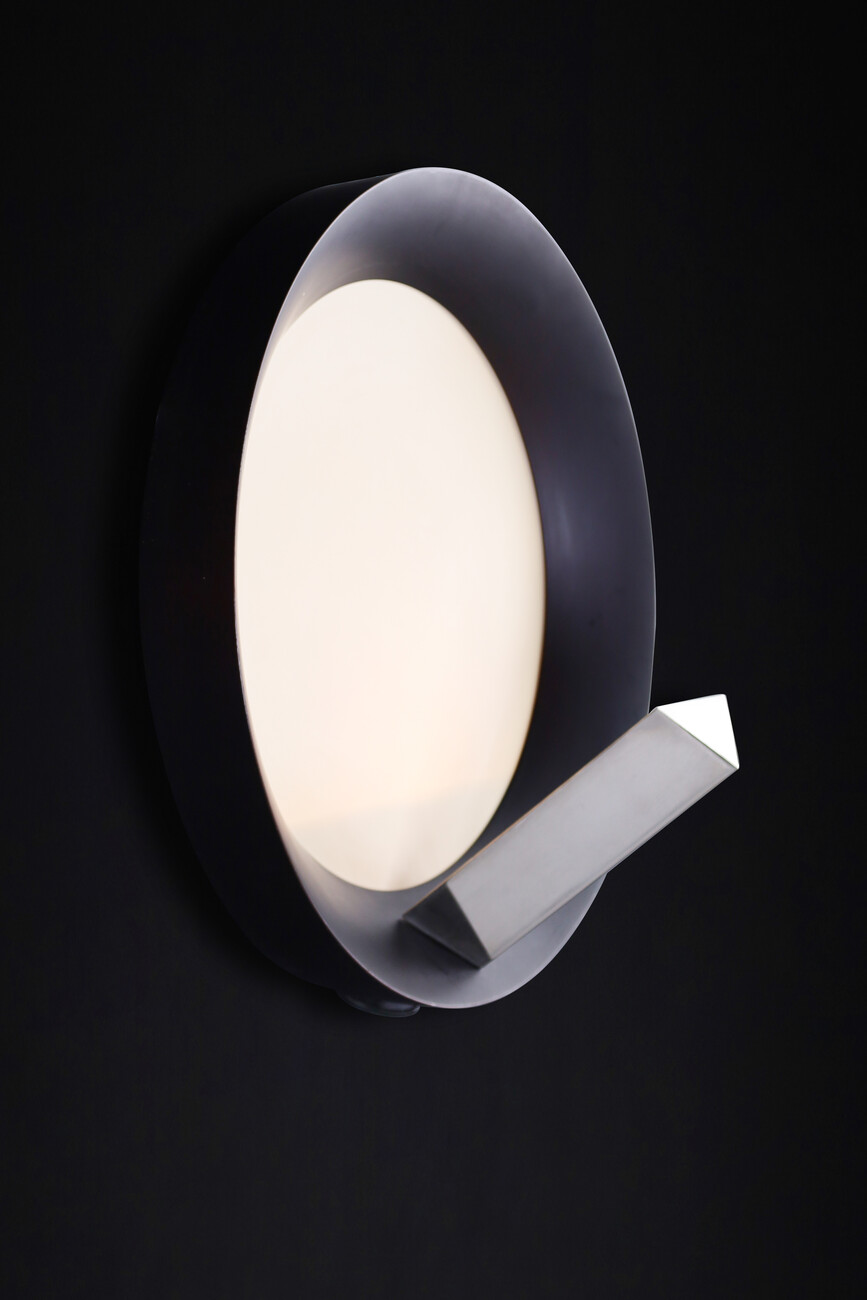 Mid century modern Vladimír Nývlt Solid Wood and steel wall light, Praque 1970s Late-20th century